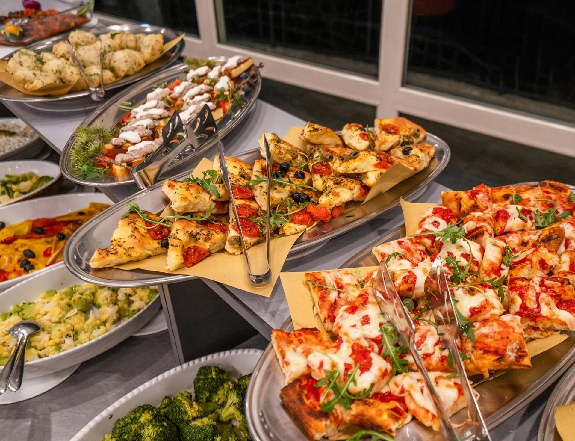 Restaurant/places to eat in Cipriani Park Hotel