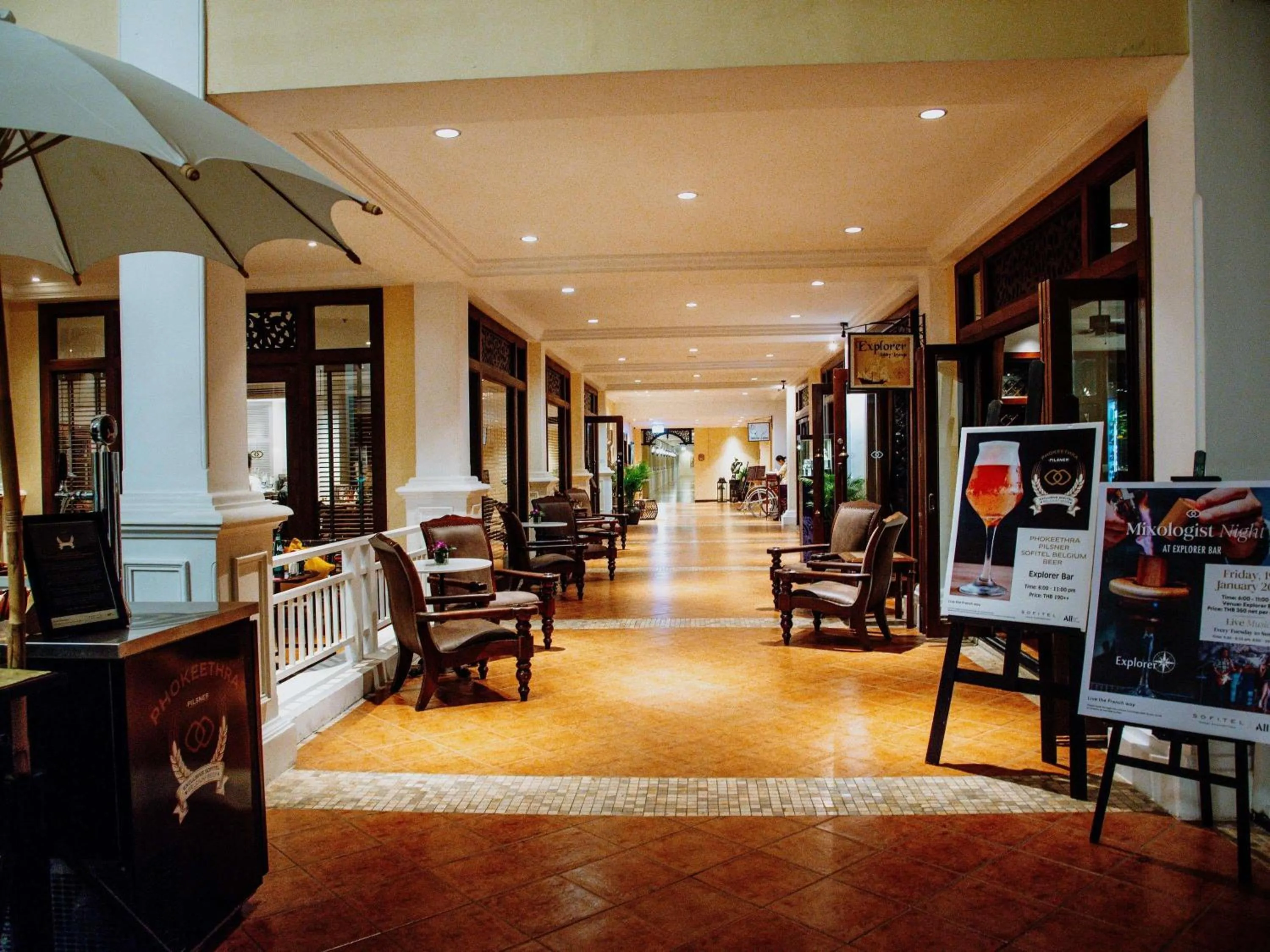 Lounge or bar in Sofitel Krabi Phokeethra Golf and Spa Resort