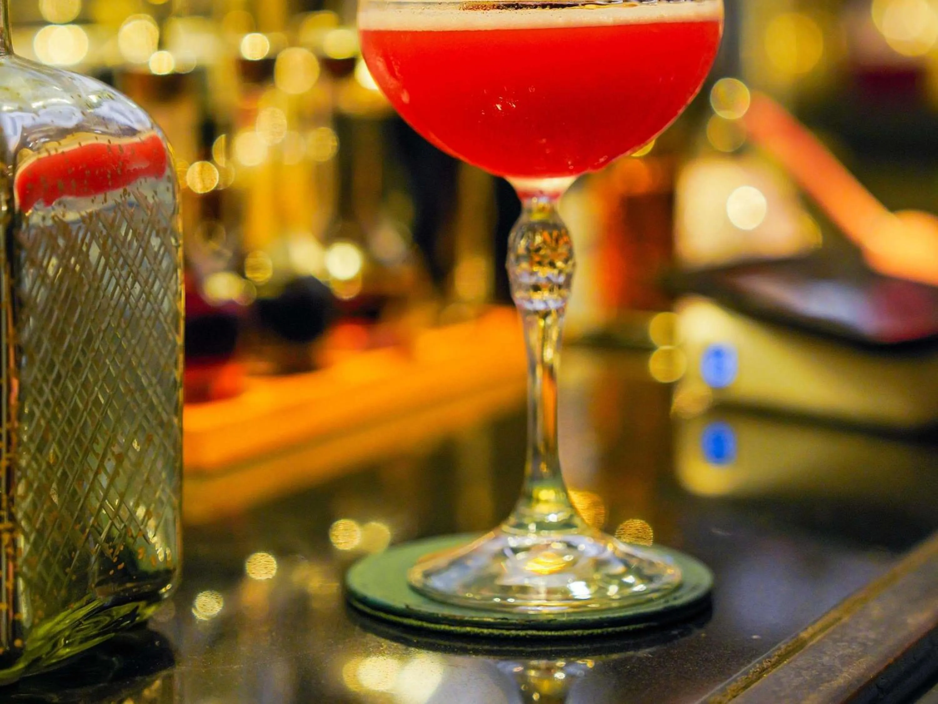 Lounge or bar in Sofitel Krabi Phokeethra Golf and Spa Resort