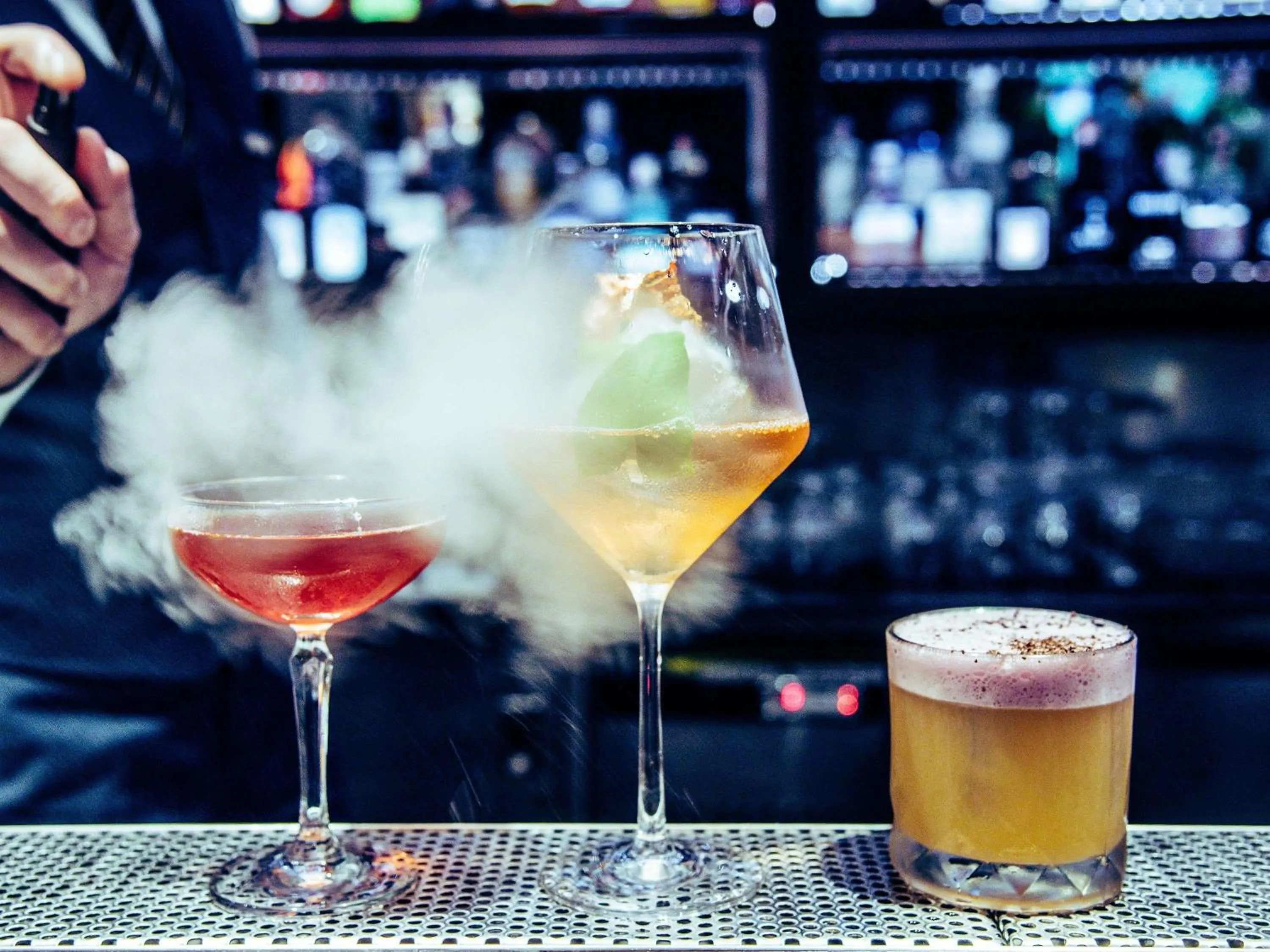 Lounge or bar in Sofitel Krabi Phokeethra Golf and Spa Resort