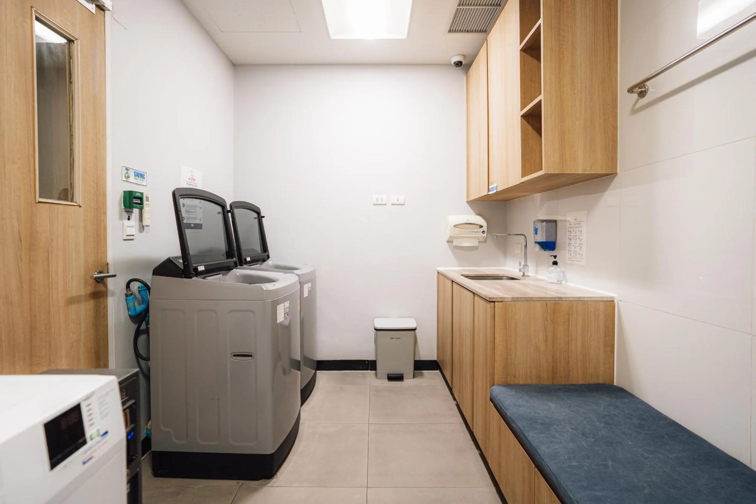 laundry in Holiday Inn Express Bangkok Soi Soonvijai by IHG