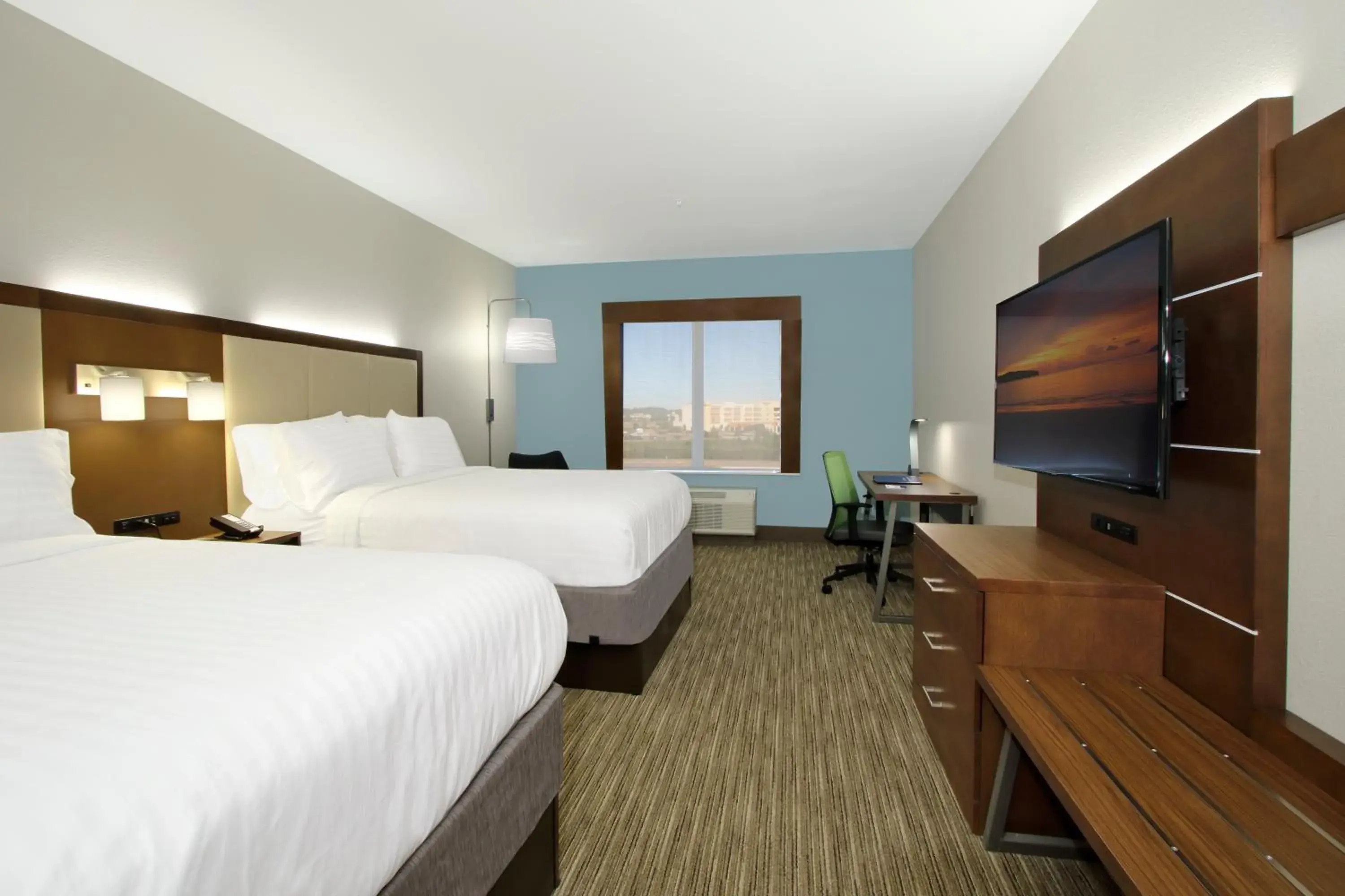 Standard Room with Two Queen Beds in Holiday Inn Express & Suites Columbus North by IHG Standard Room with Two Queen Beds in Holiday Inn Express & Suites Columbus North by IHG