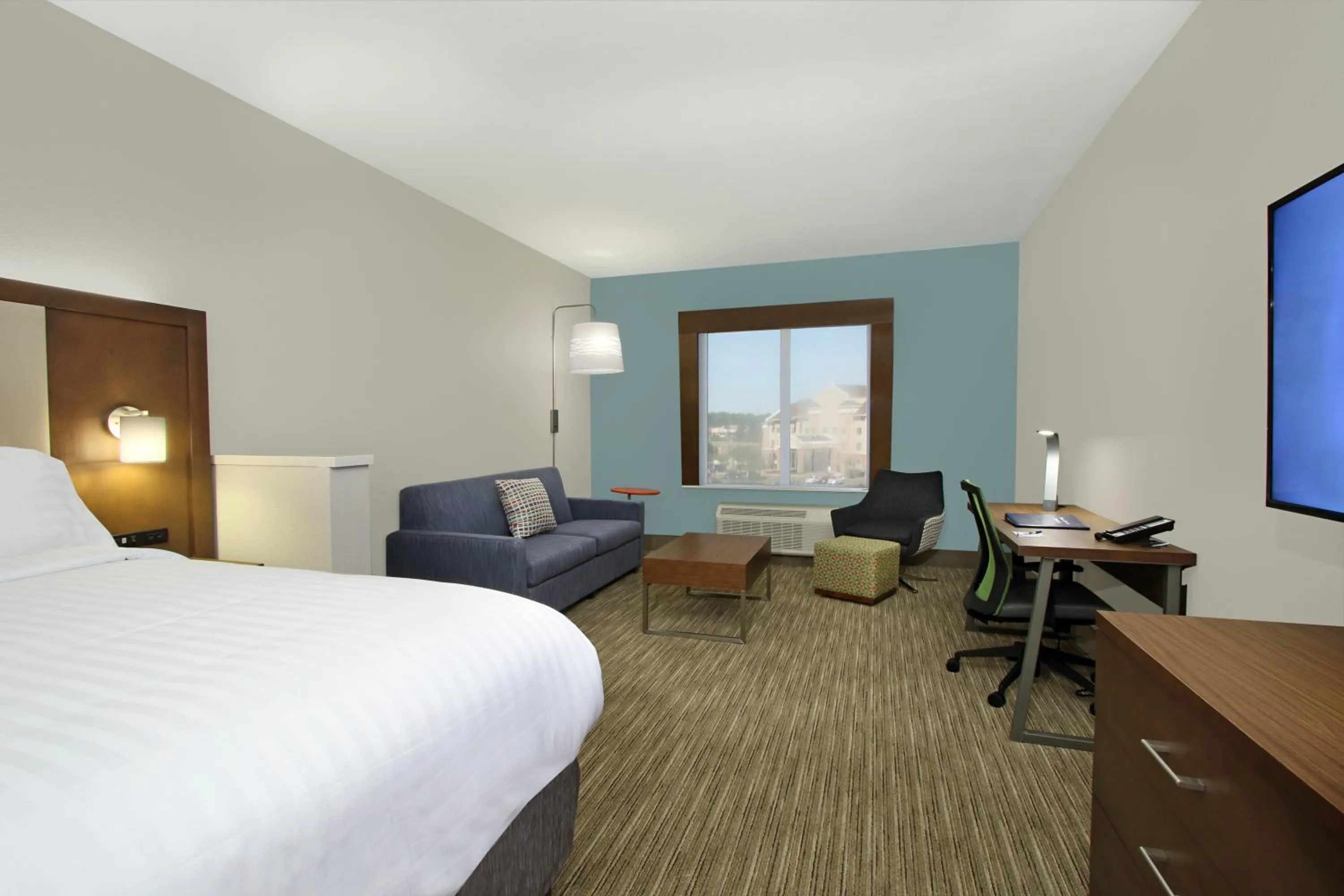 Photo of the whole room, Bed in Holiday Inn Express & Suites Columbus North by IHG