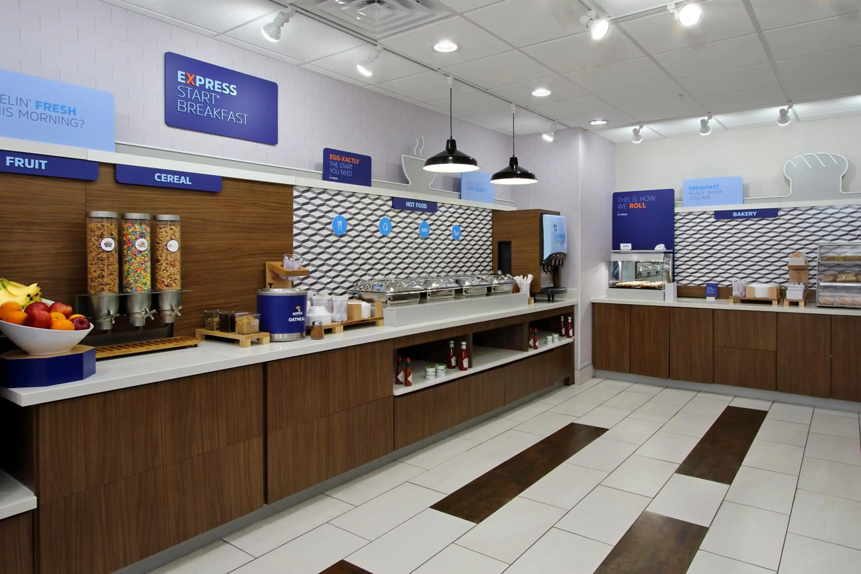 Breakfast in Holiday Inn Express & Suites Columbus North by IHG