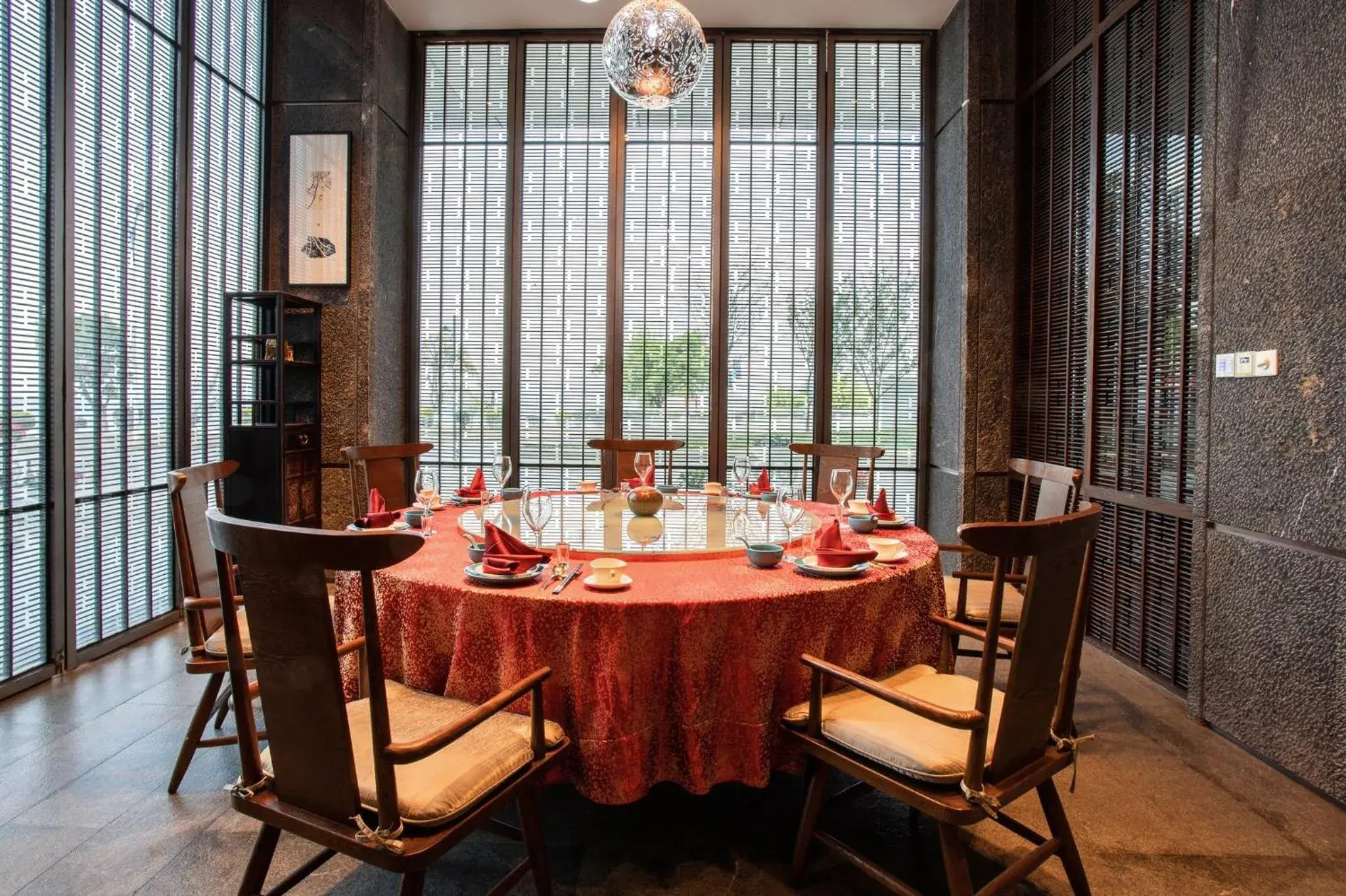 Restaurant/places to eat in Hotel Indigo Dali Erhai by IHG Restaurant/places to eat in Hotel Indigo Dali Erhai by IHG