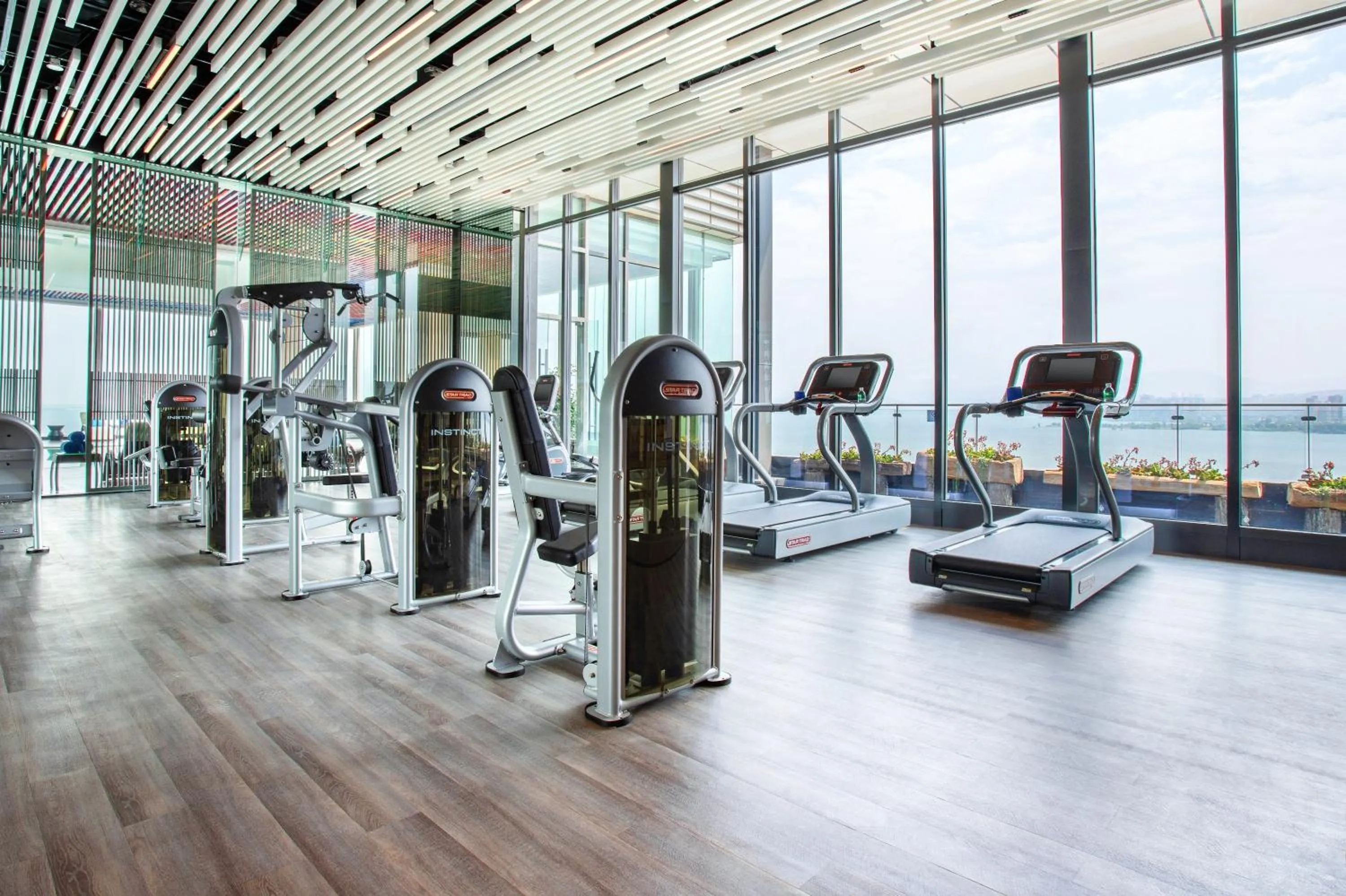 Fitness centre/facilities in Hotel Indigo Dali Erhai by IHG