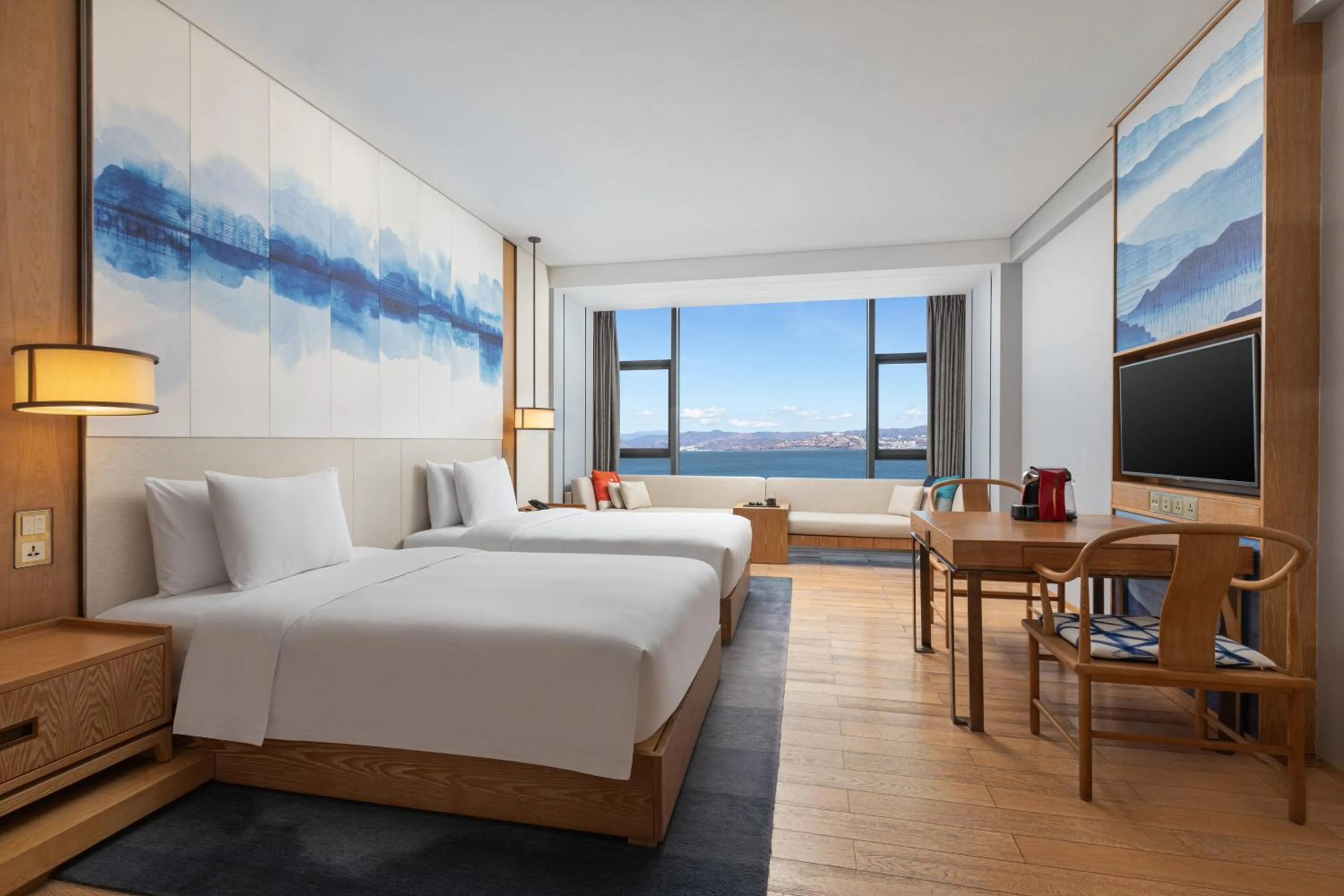 Bed in Hotel Indigo Dali Erhai by IHG