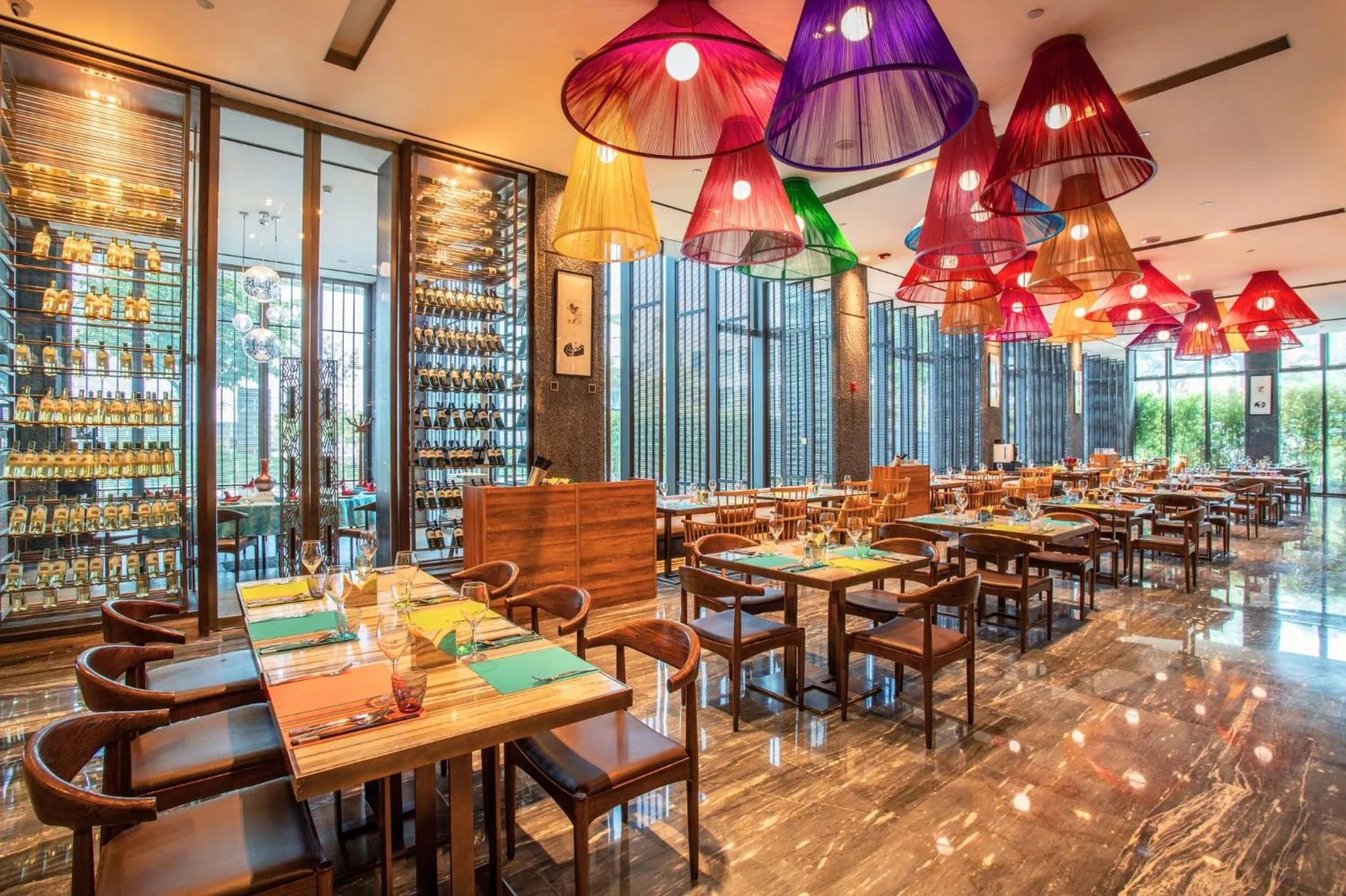 Restaurant/places to eat in Hotel Indigo Dali Erhai by IHG