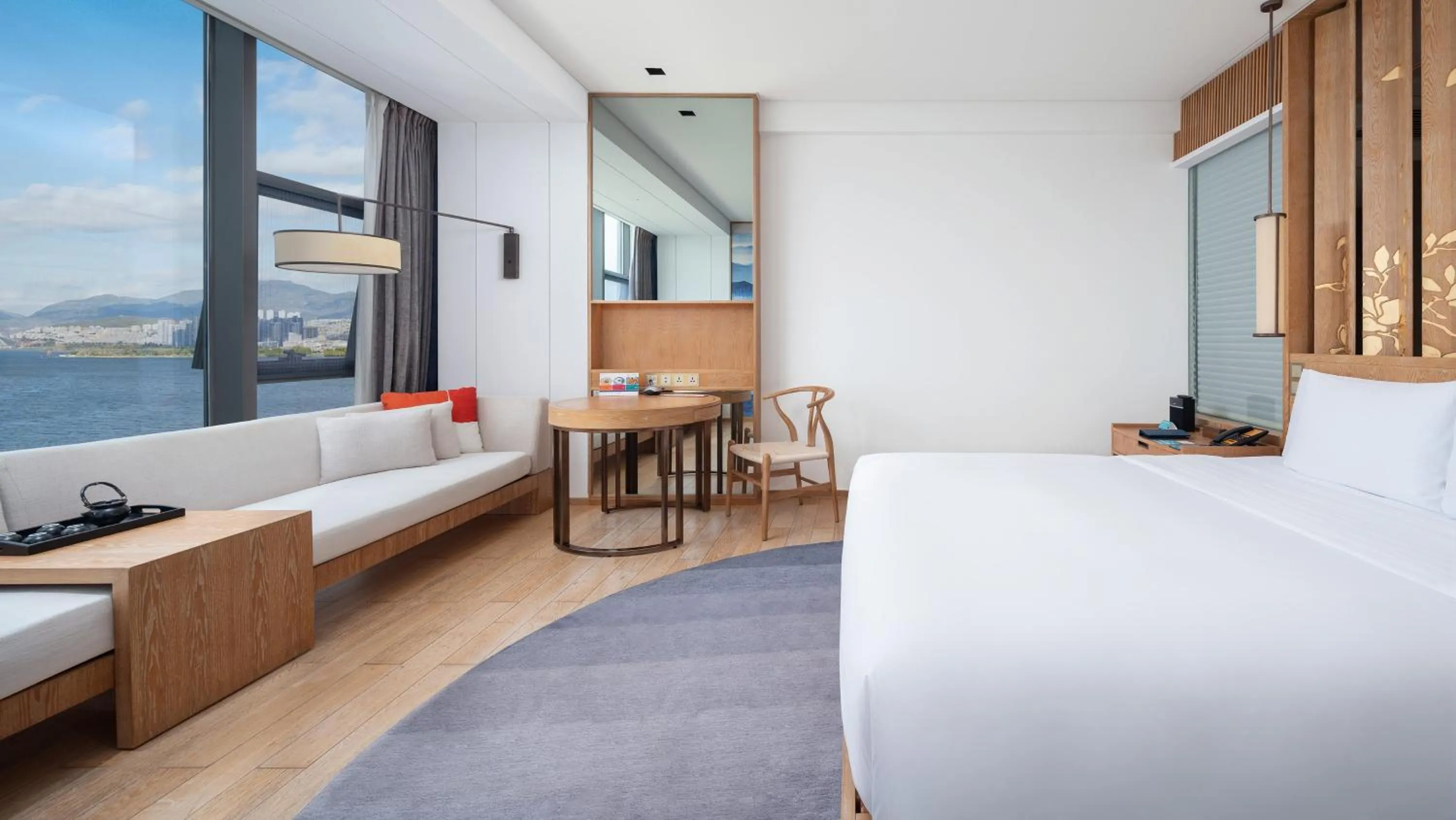 Photo of the whole room, Bed in Hotel Indigo Dali Erhai by IHG