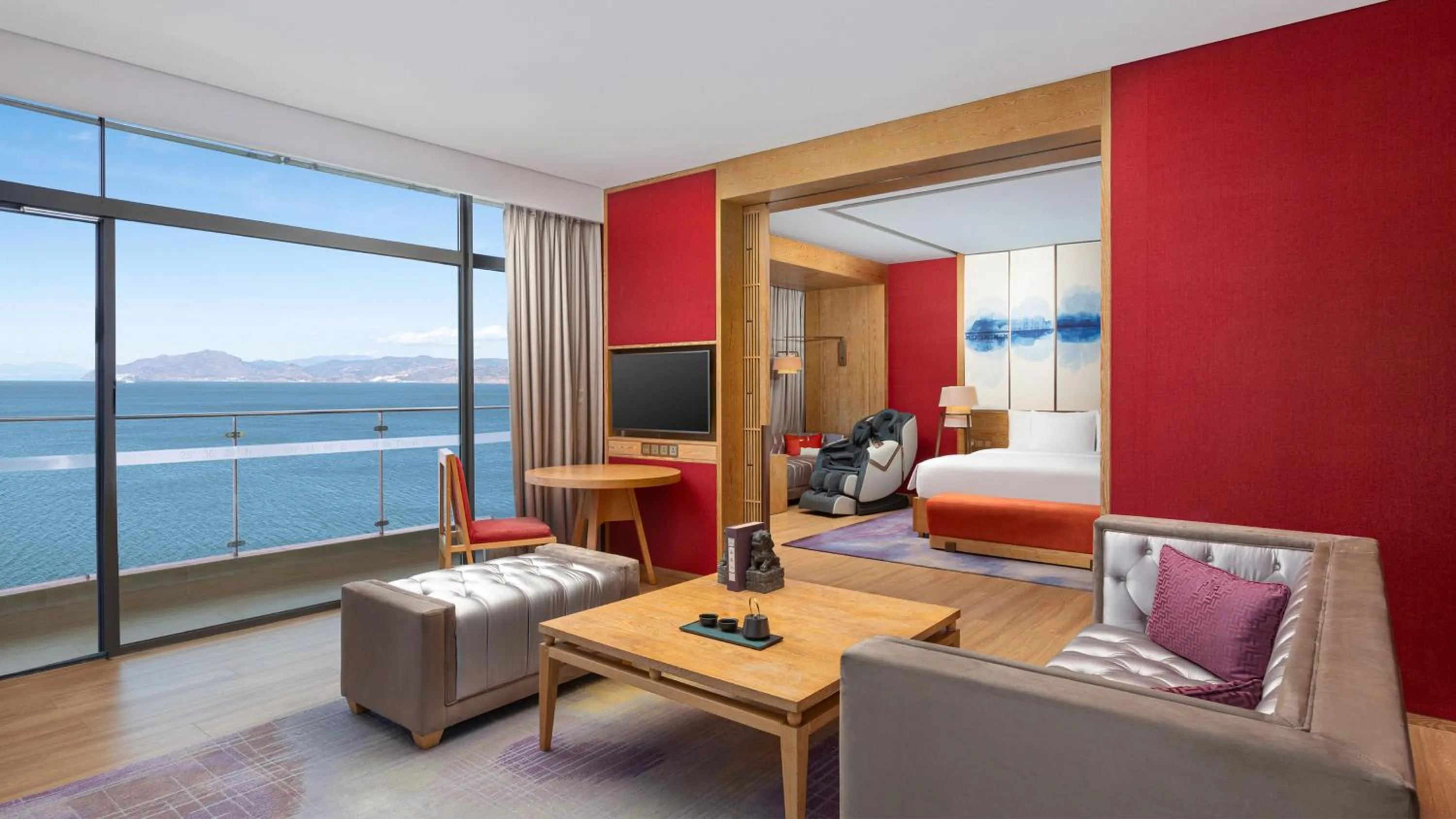 Photo of the whole room in Hotel Indigo Dali Erhai by IHG