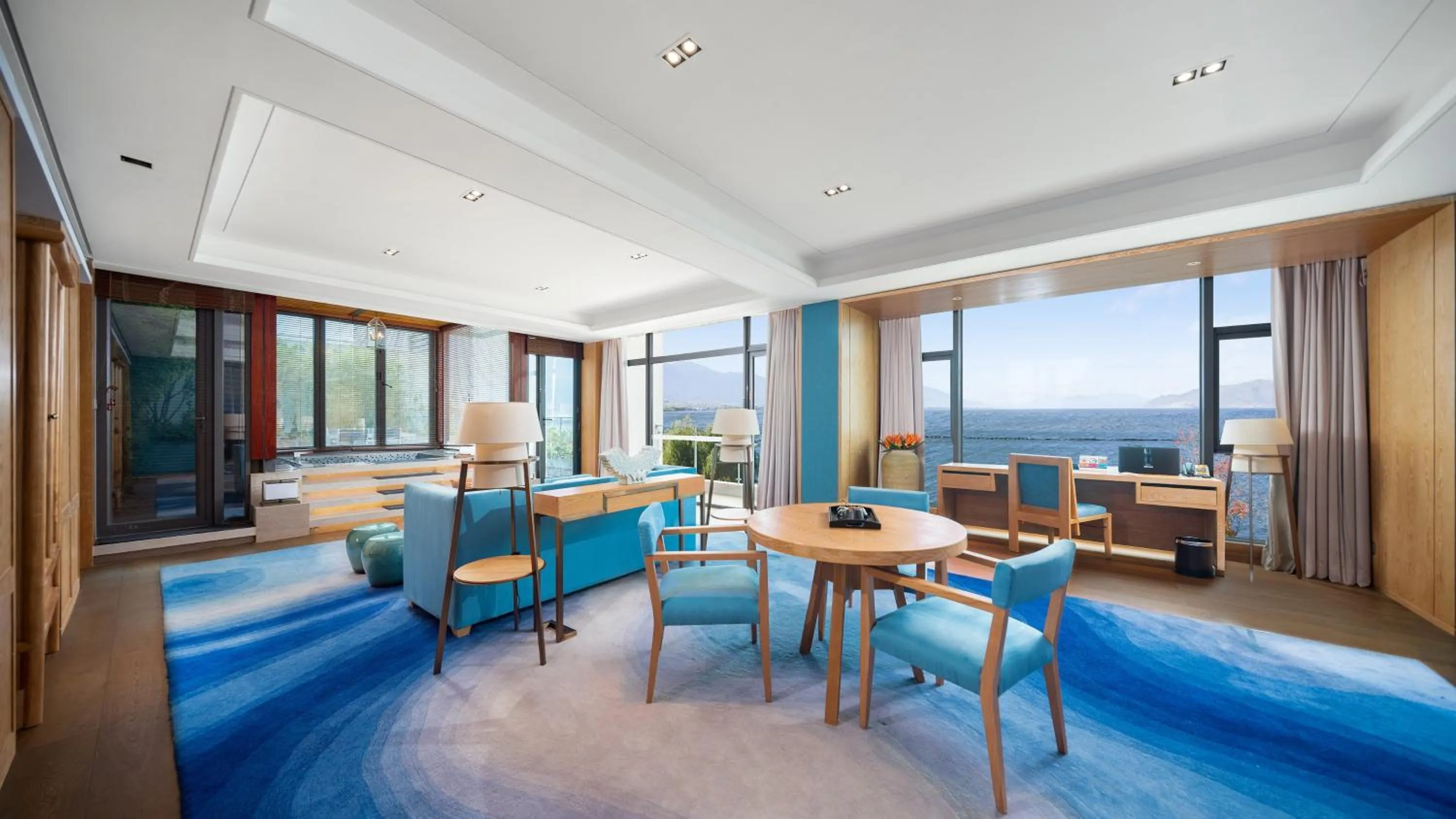 Bedroom in Hotel Indigo Dali Erhai by IHG