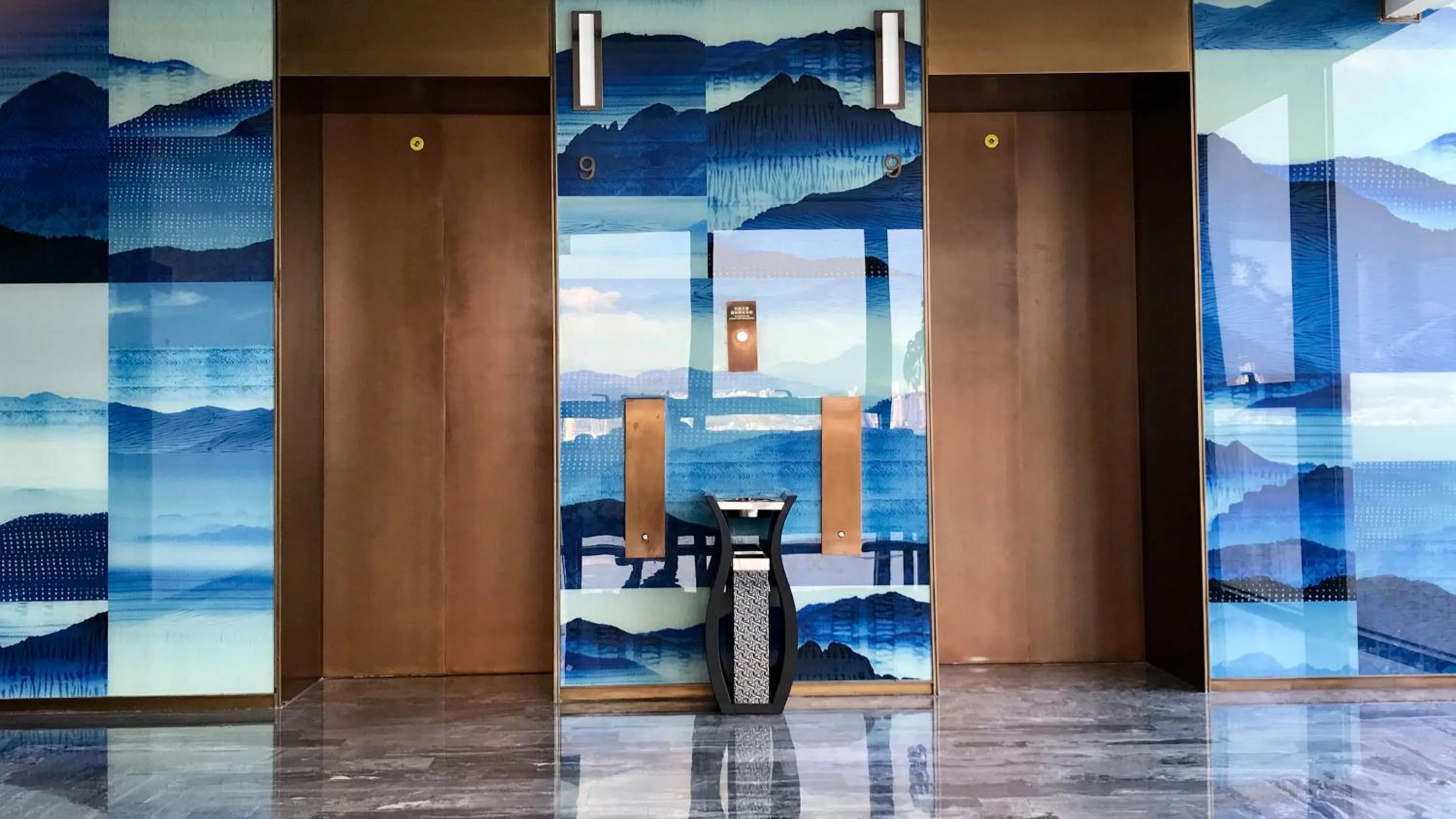 Lobby or reception in Hotel Indigo Dali Erhai by IHG