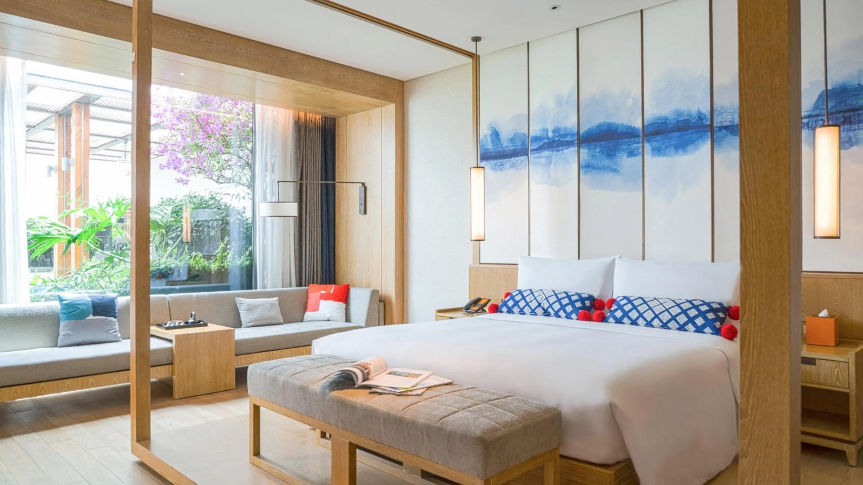 Photo of the whole room, Bed in Hotel Indigo Dali Erhai by IHG