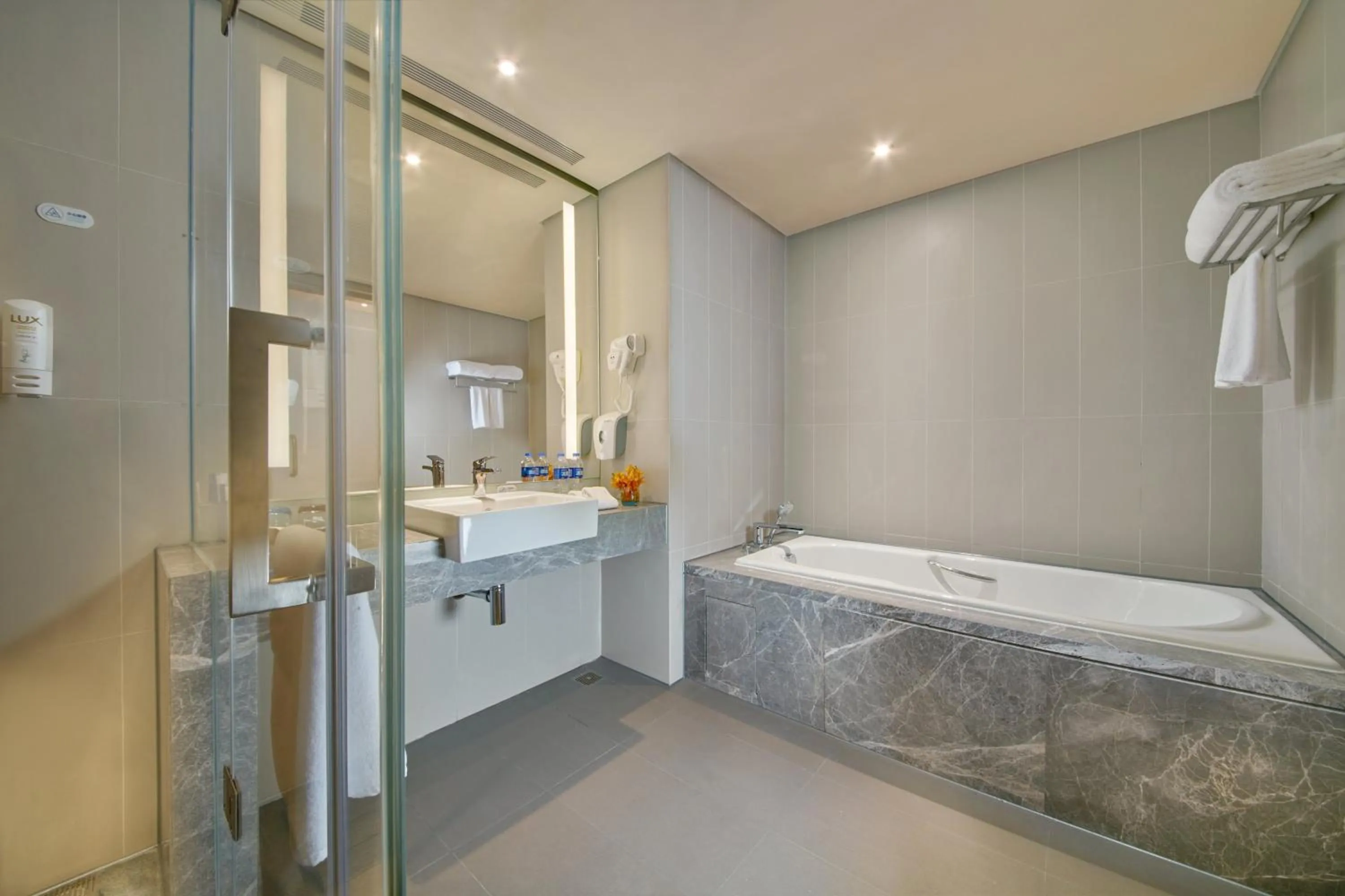 Bathroom in Holiday Inn Express Nantong Textile City by IHG
