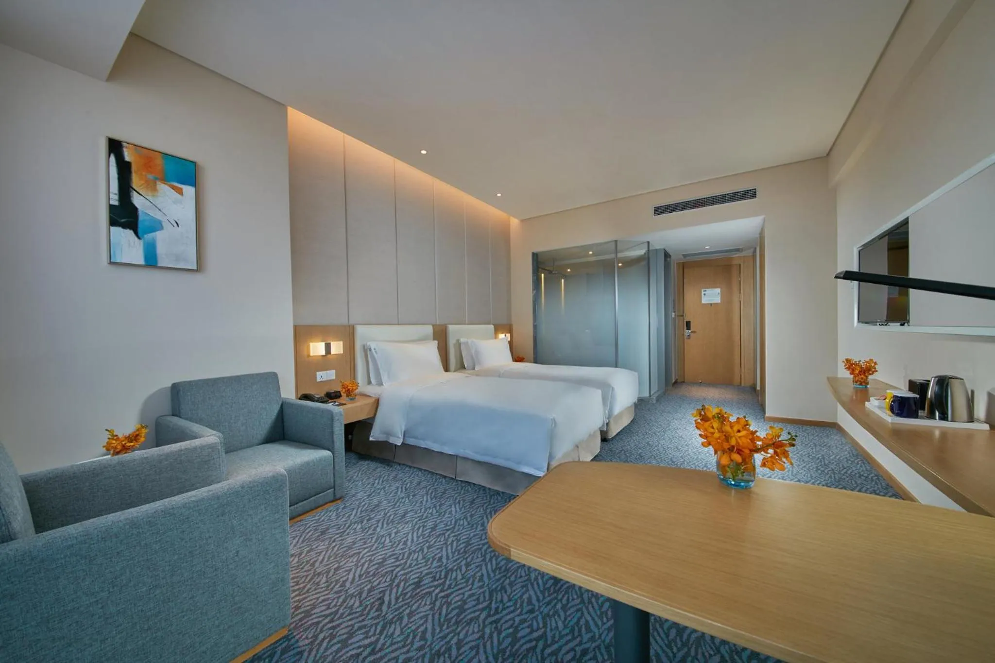 Photo of the whole room, Bed in Holiday Inn Express Nantong Textile City by IHG