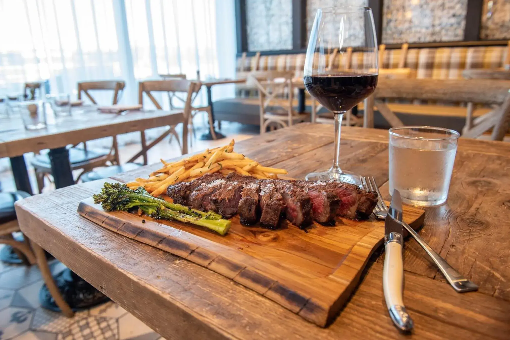 Restaurant/places to eat in InterContinental Minneapolis - St. Paul Airport by IHG Restaurant/places to eat in InterContinental Minneapolis - St. Paul Airport by IHG