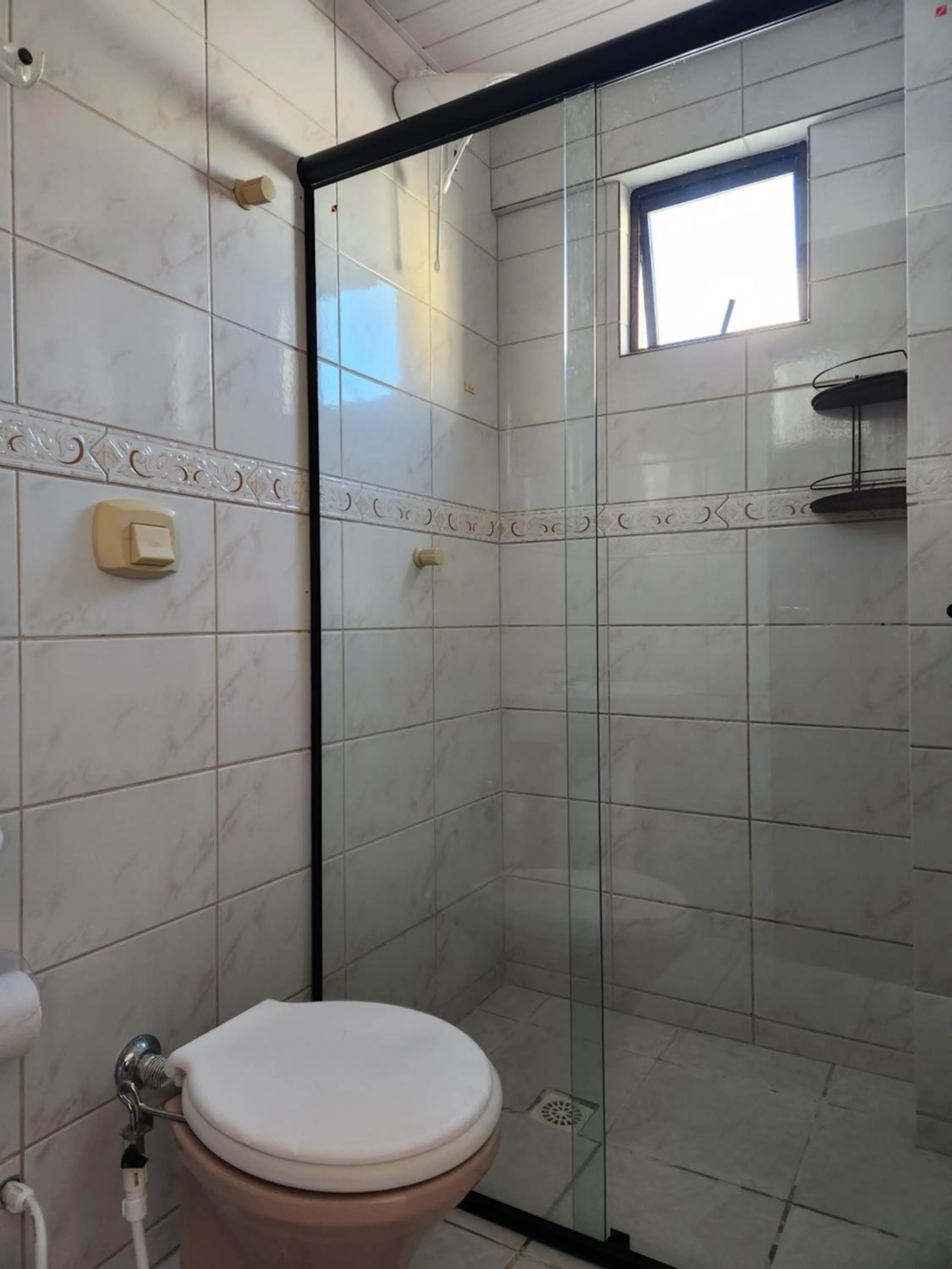 2 quartos a 200mts praia Central, GARAGEM, CHURRASQUEIRA, WI-FI 90 Mbps, PET FRIENDLY