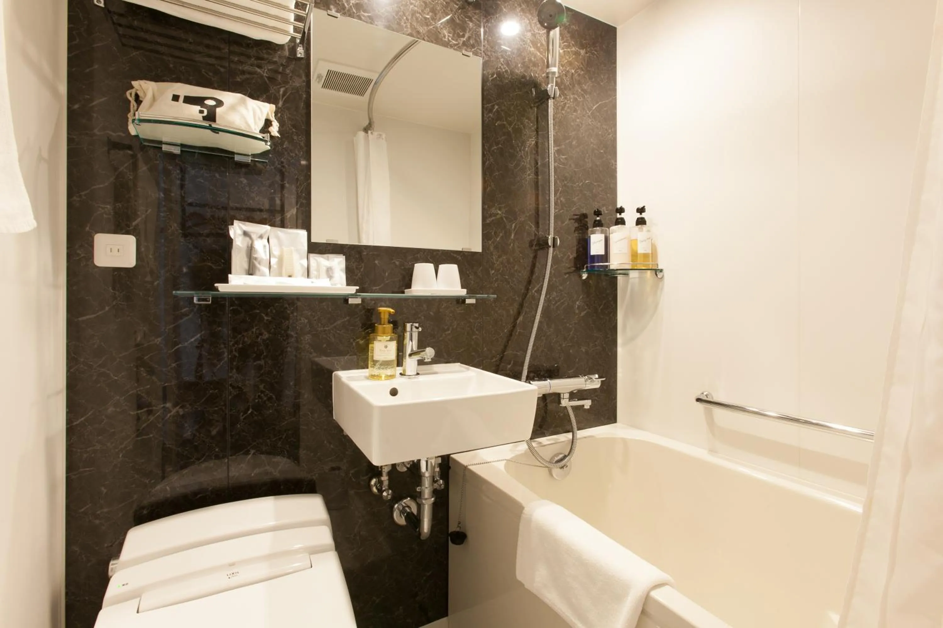 Bathroom in Henn na Hotel Tokyo Akasaka