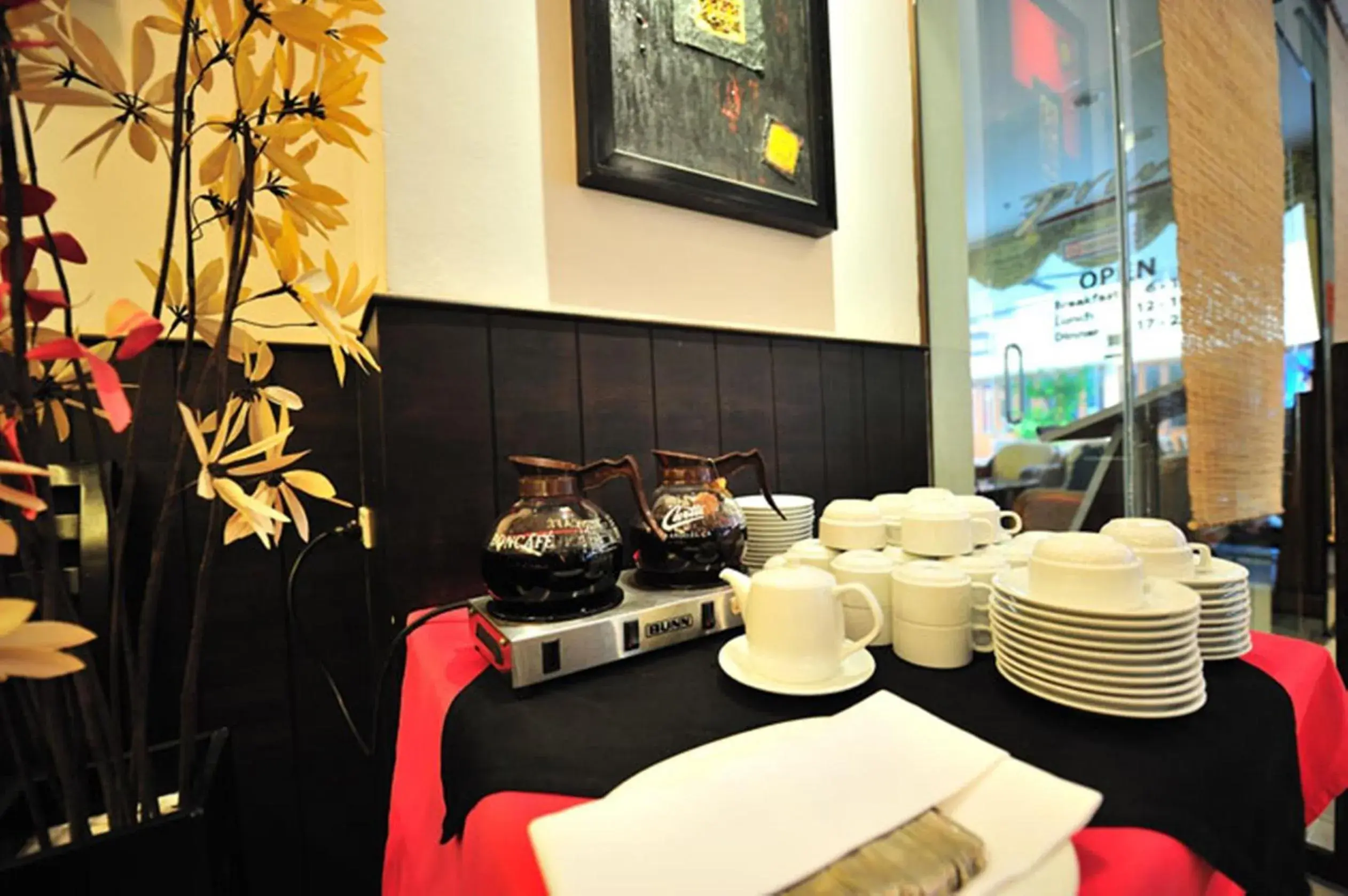 Restaurant/places to eat in Thipurai City Hotel Restaurant/places to eat in Thipurai City Hotel