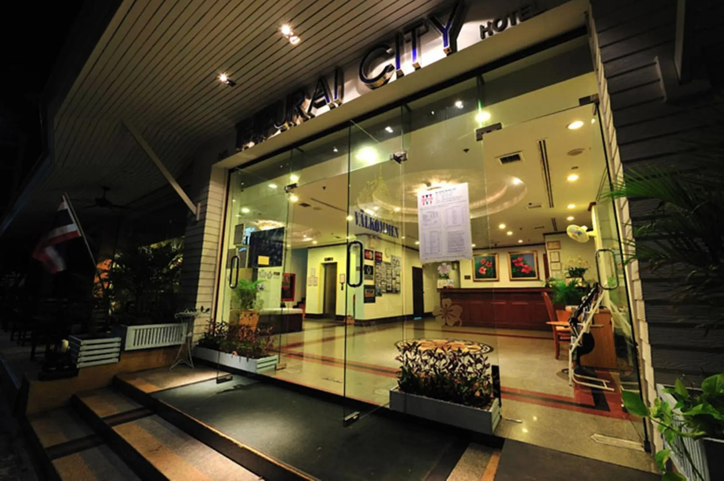 Property building in Thipurai City Hotel Property building in Thipurai City Hotel