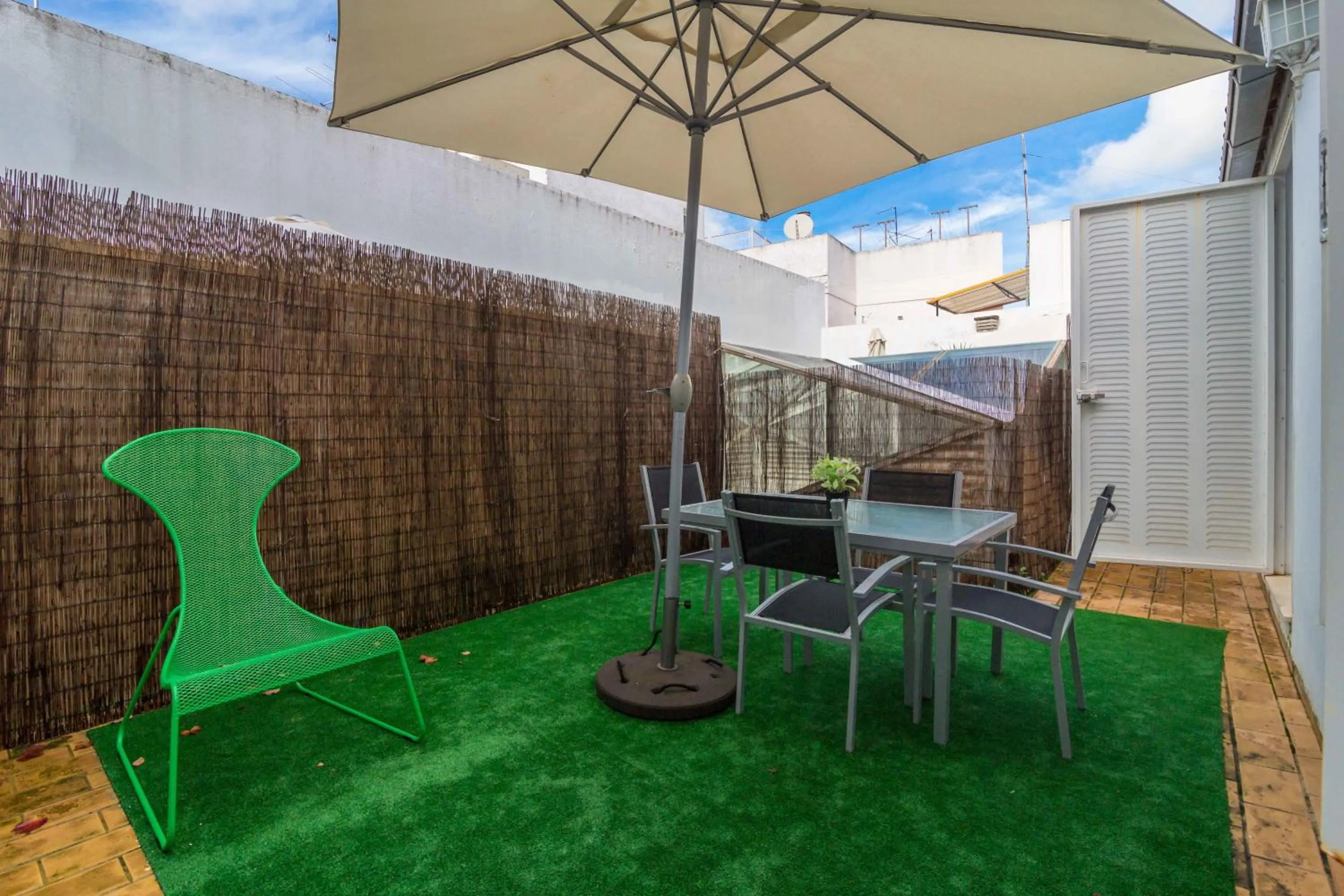 Balcony/Terrace in La Casa del Conde de Gelves Apartments