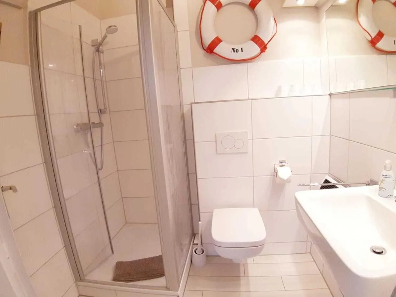 Shower in Seewolke Nr1 Nr2 Nr3 Katingsiel be
