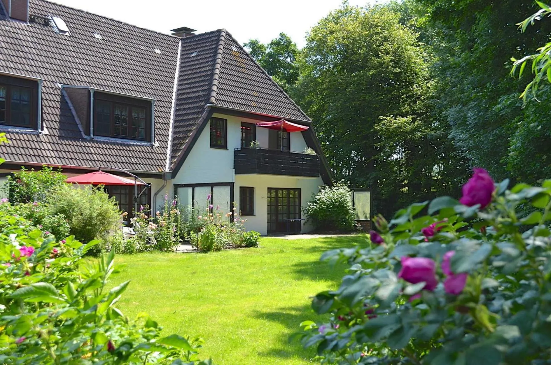 Property building in Seewolke Nr1 Nr2 Nr3 Katingsiel be