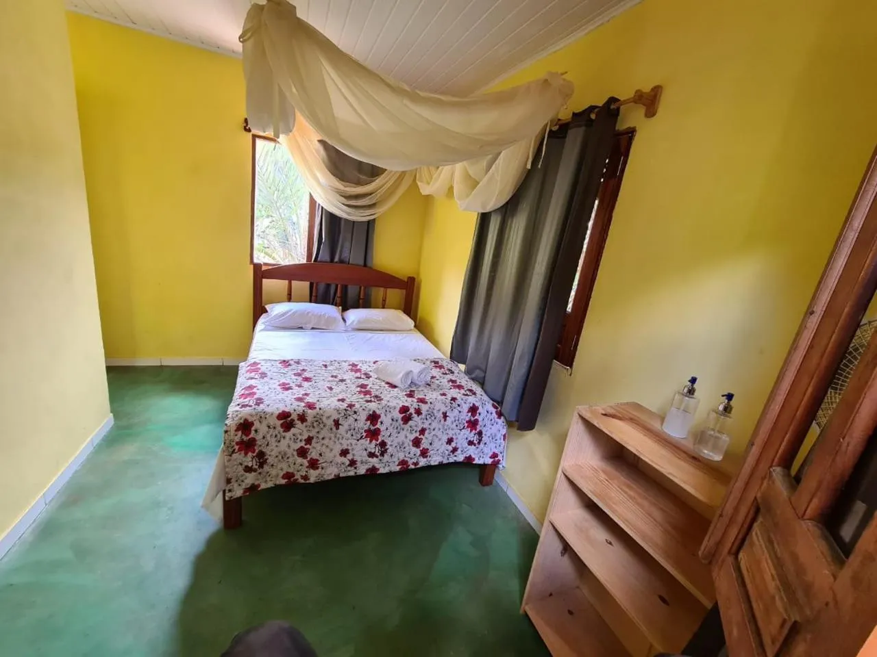 Photo of the whole room, Bed in Casa da Trilha