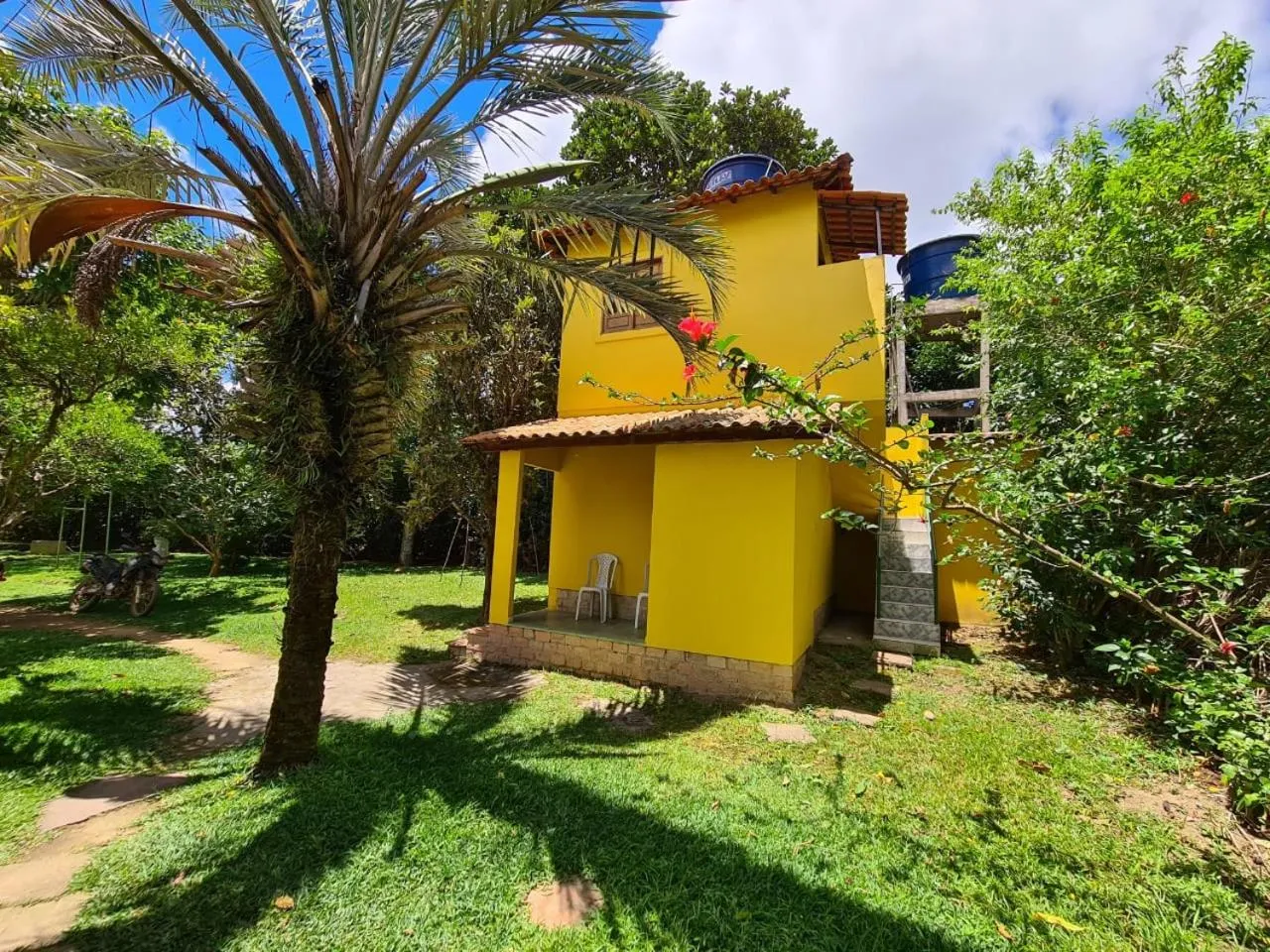 Facade/entrance in Casa da Trilha