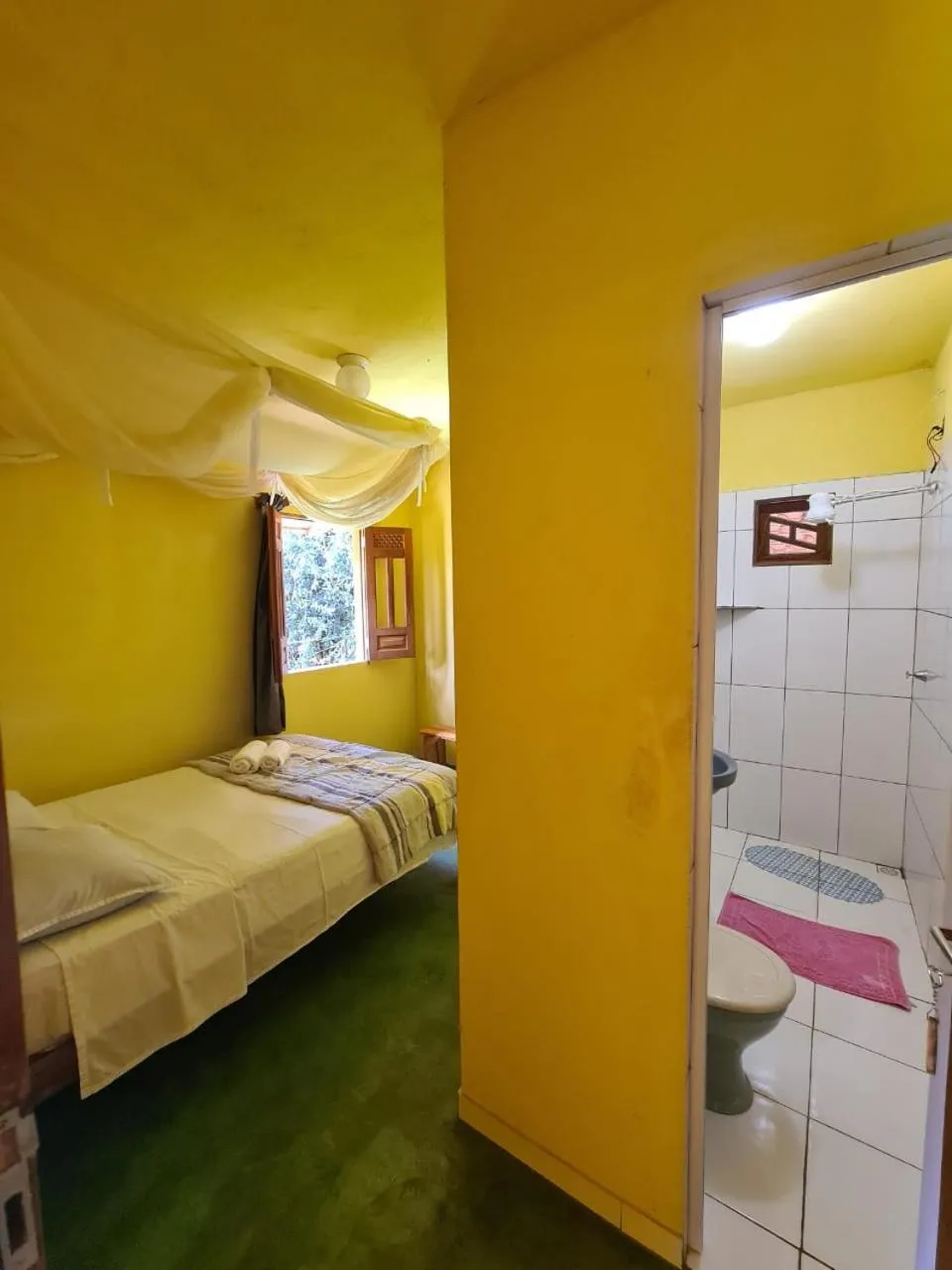 Bathroom, Bed in Casa da Trilha