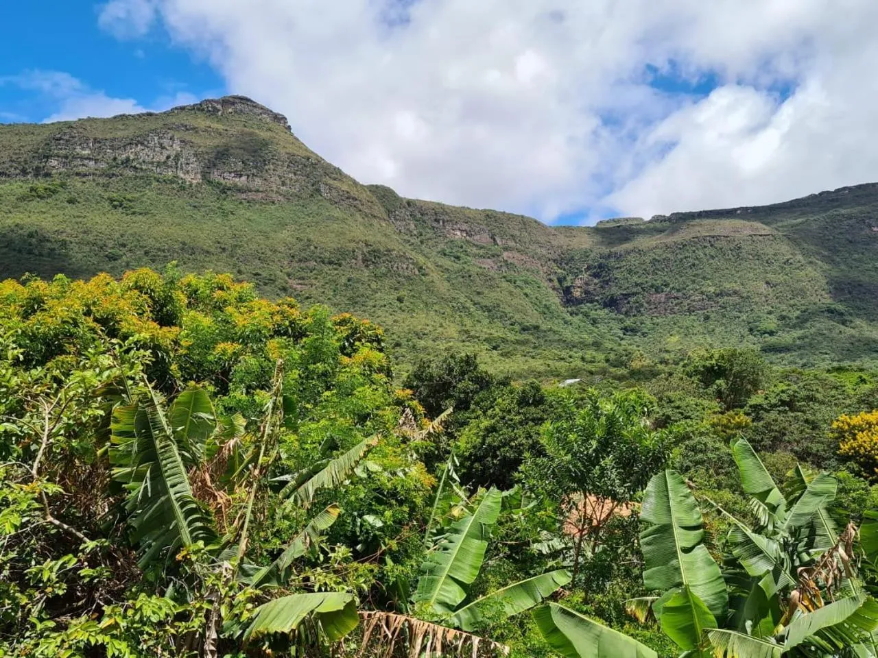 Mountain view in Casa da Trilha
