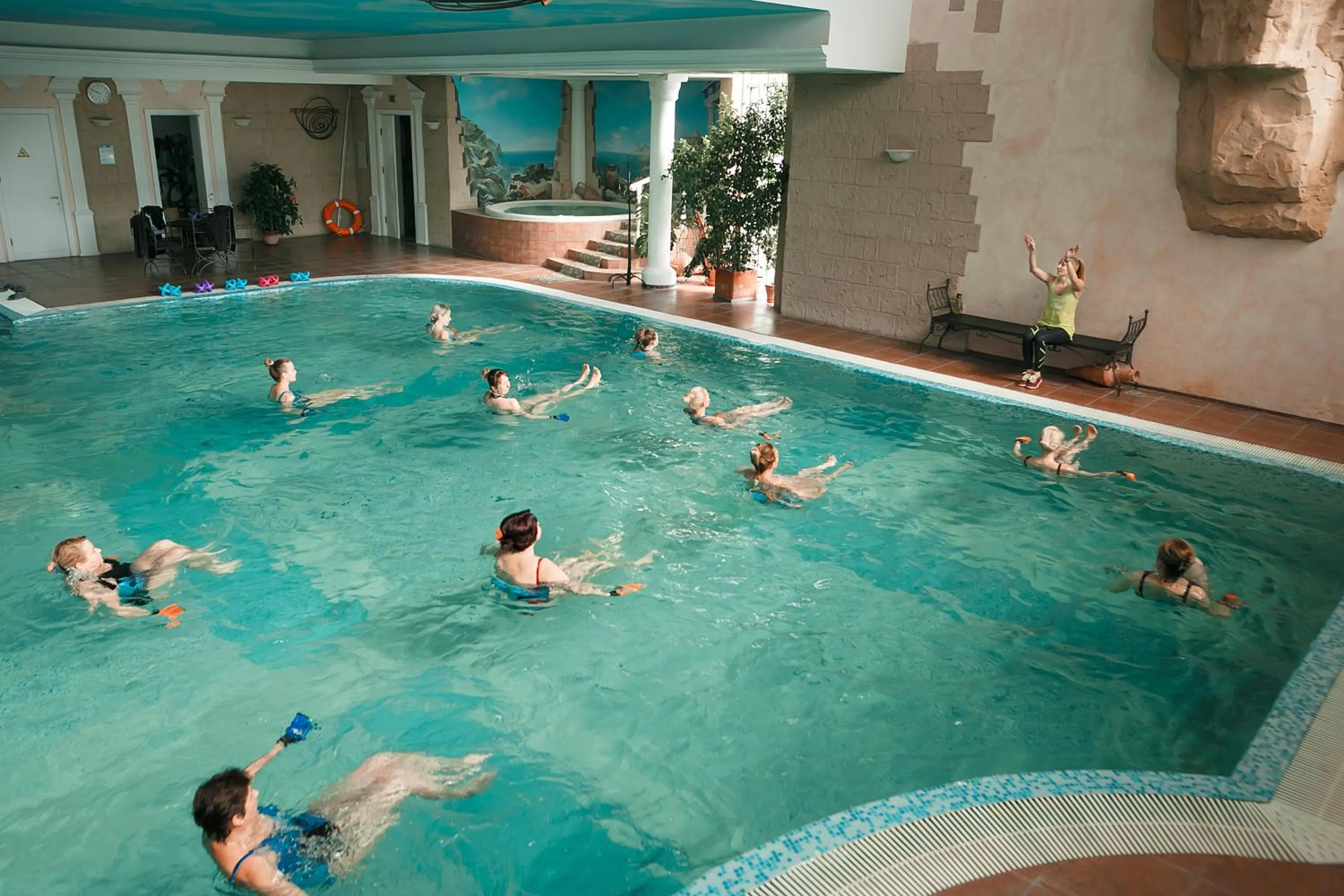 Swimming pool in Tsunami Spa Hotel