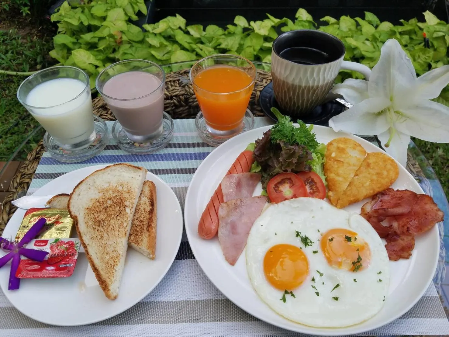 Breakfast in 9 SUITE Luxury Boutique Hotel
