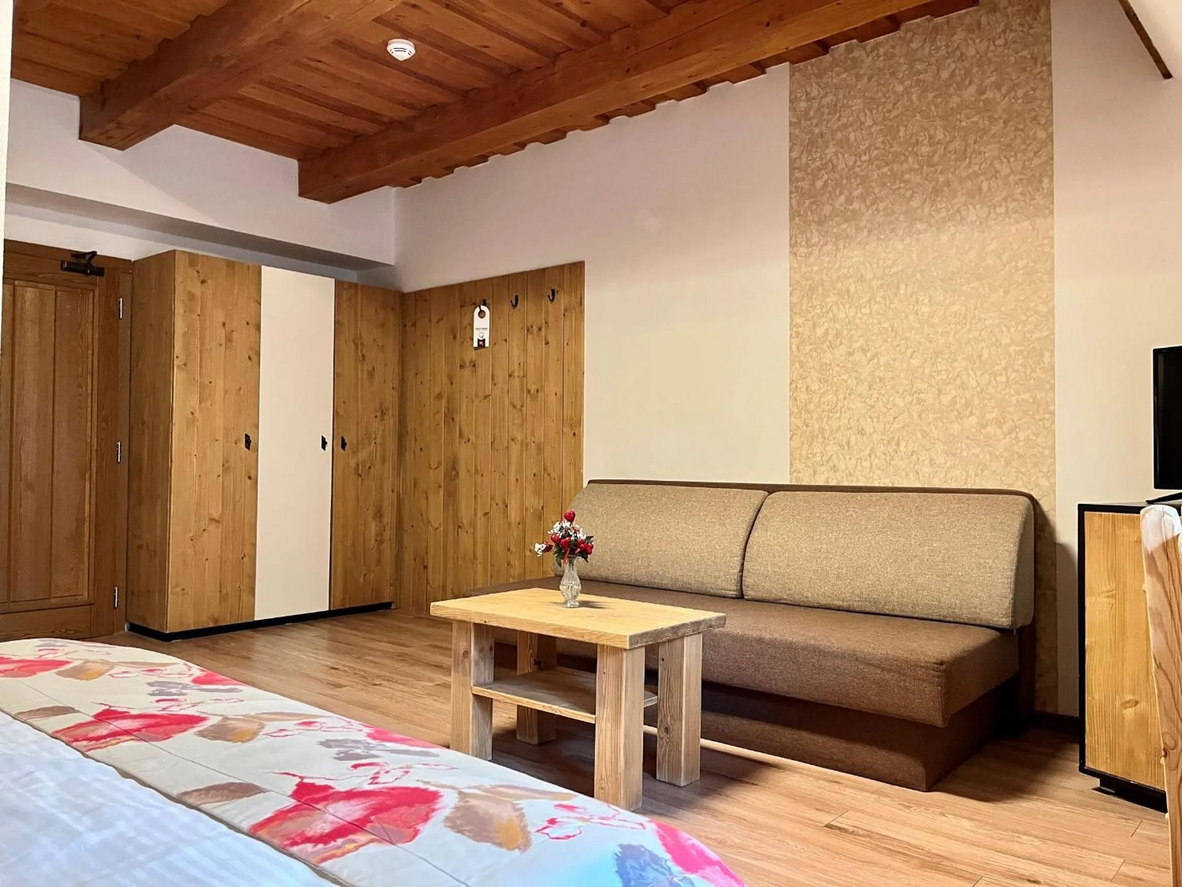 Photo of the whole room, Bed in Hotel Strachanovka - Jánska Koliba