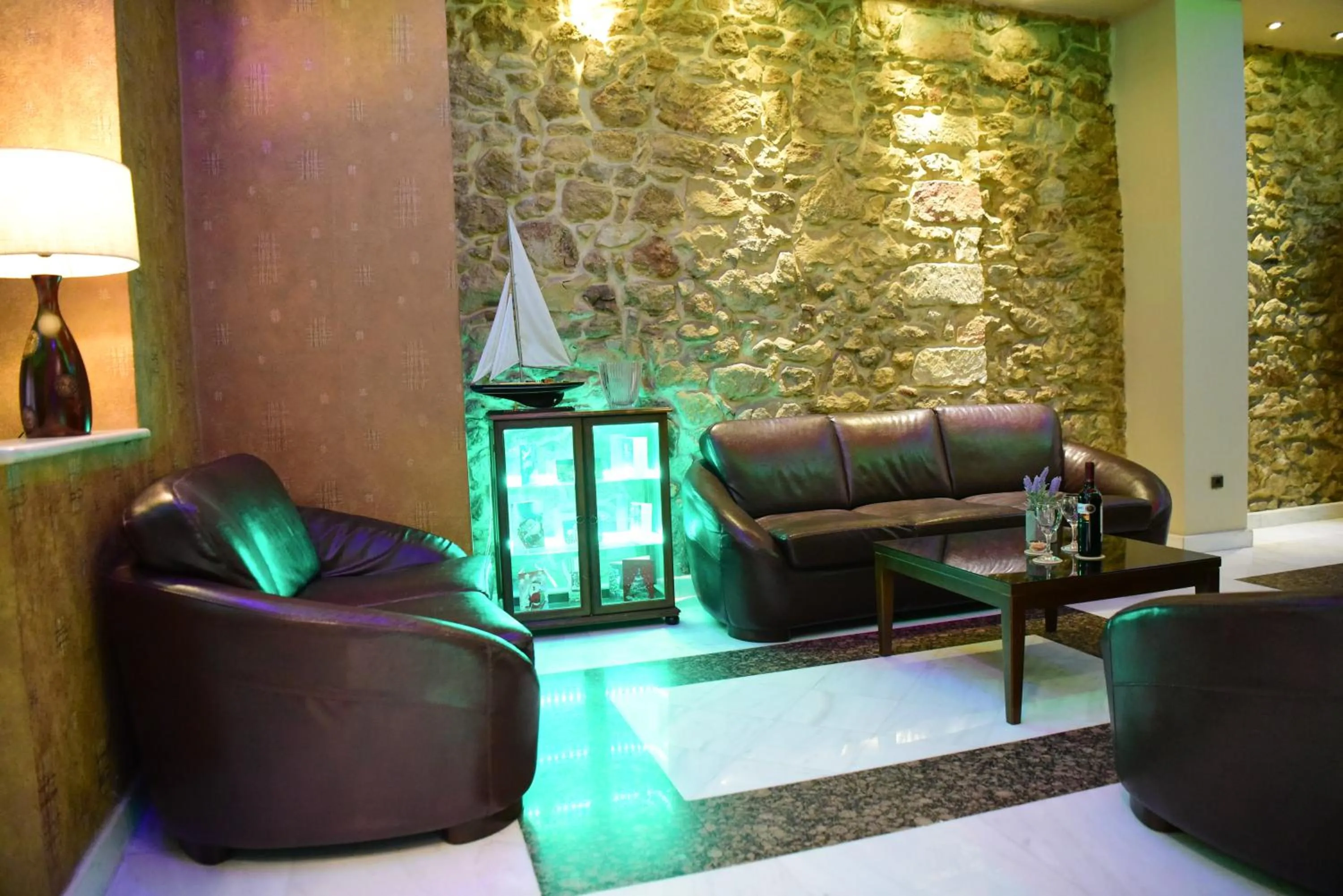 Living room in Eva Hotel Piraeus