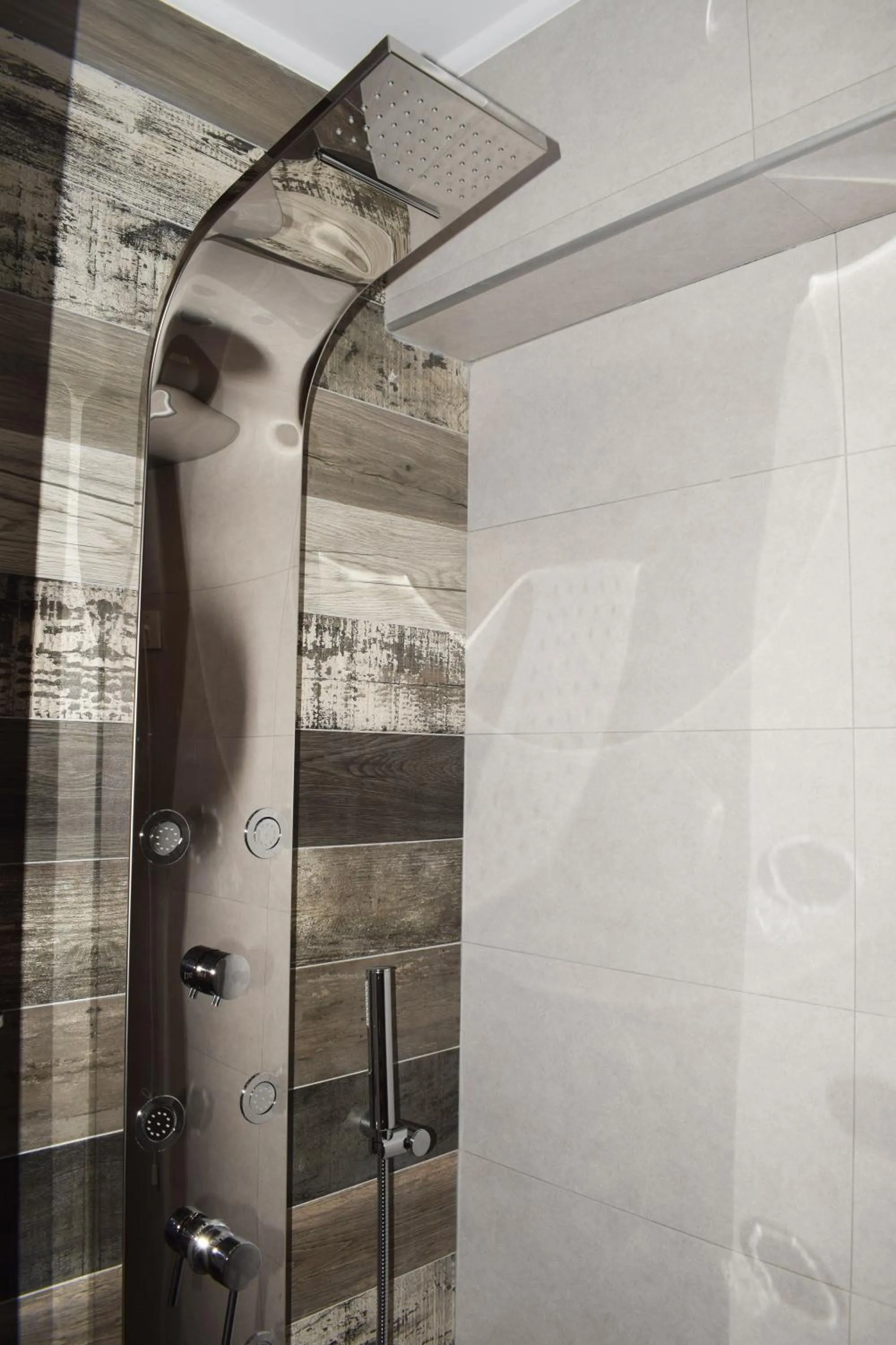 Shower in Myrtis Spa Hotel
