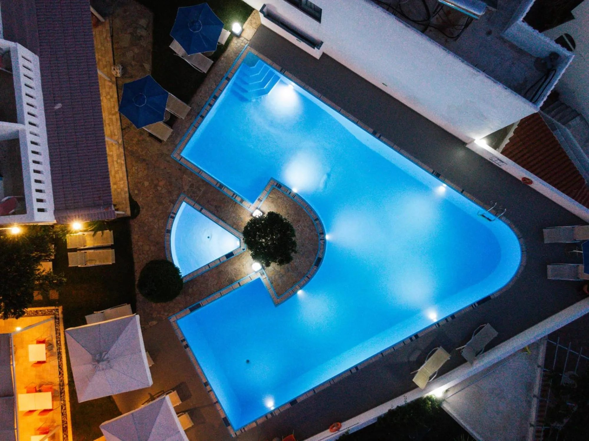 Swimming pool in Myrtis Spa Hotel