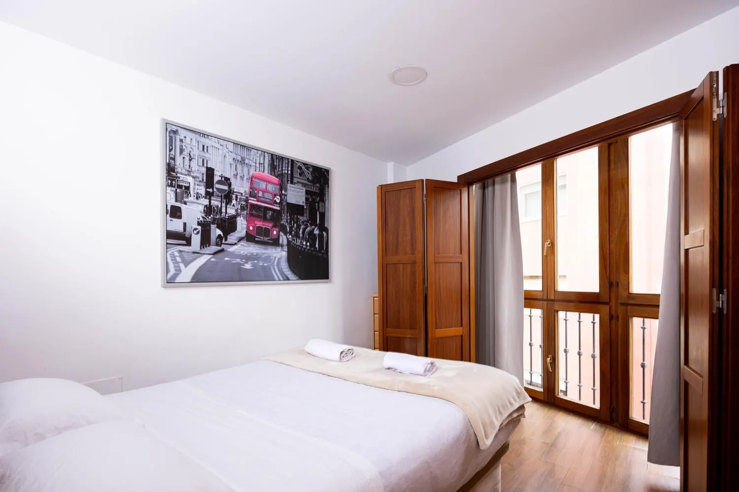 Bed in Apartamentos Turísticos Distrito Romano by CartagenaSpain