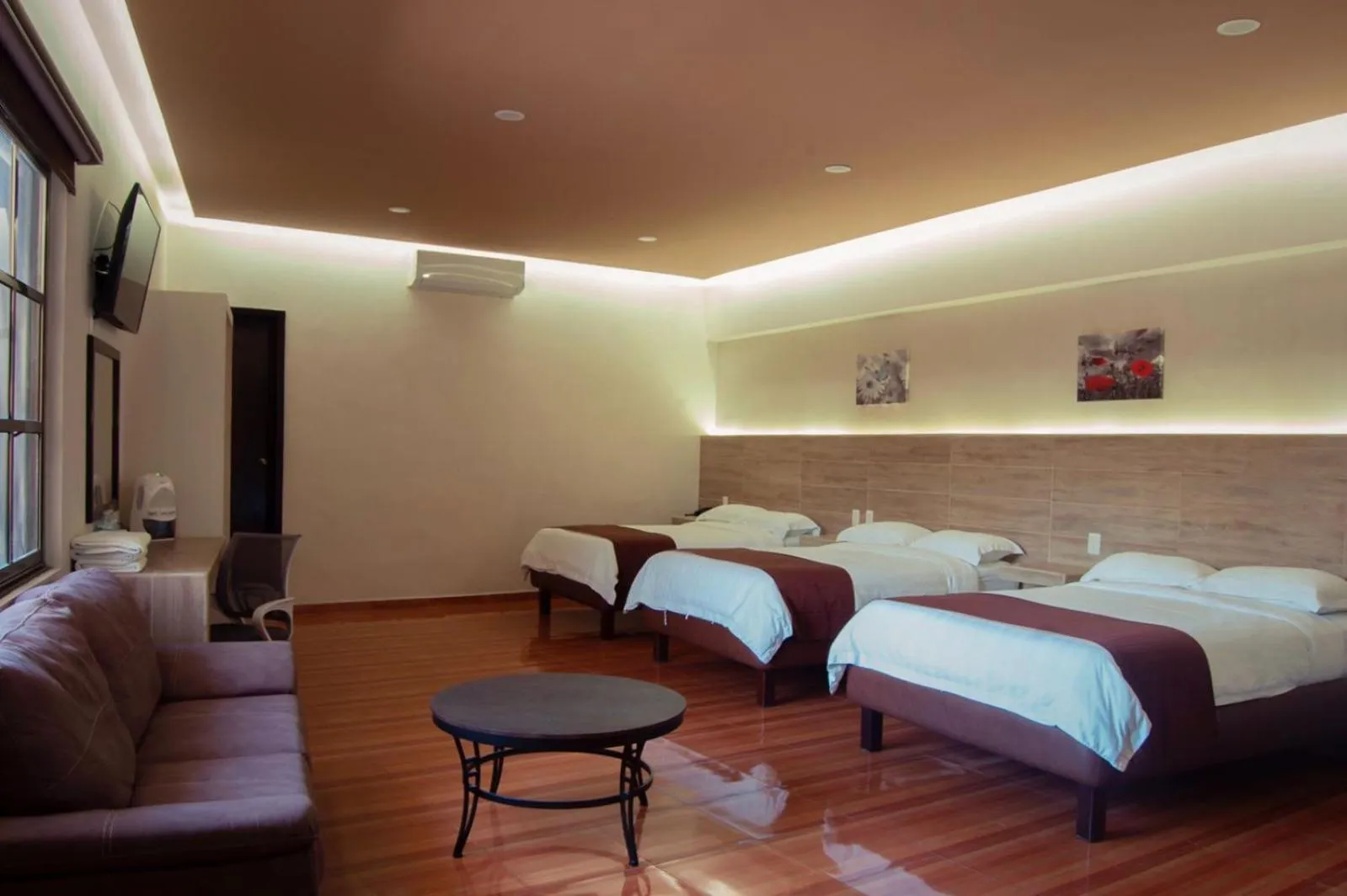 Bed in Hotel Luna Caribe