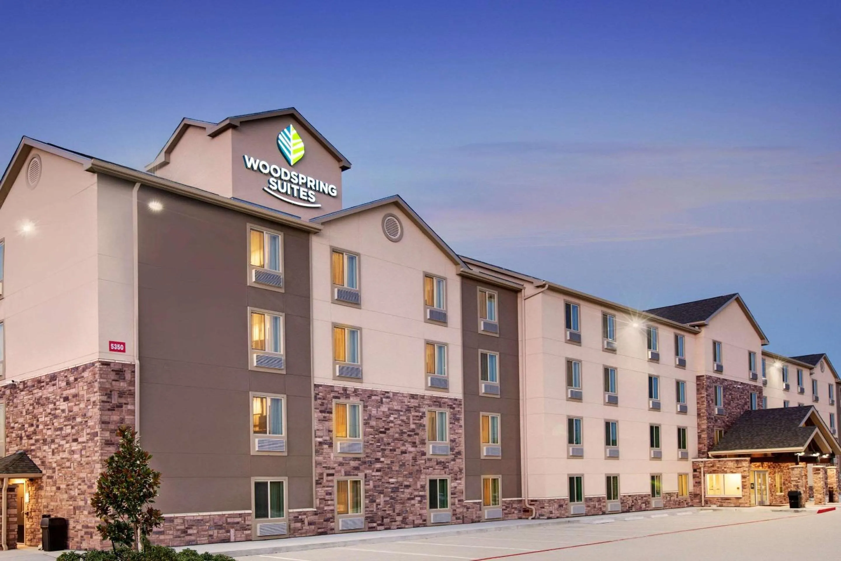 Property building in WoodSpring Suites Houston Northwest
