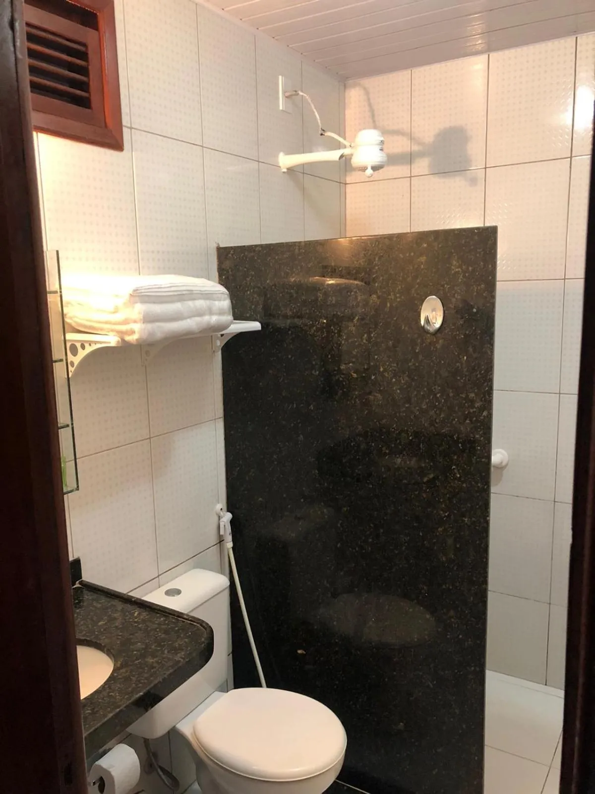 Shower in Pousada Murici