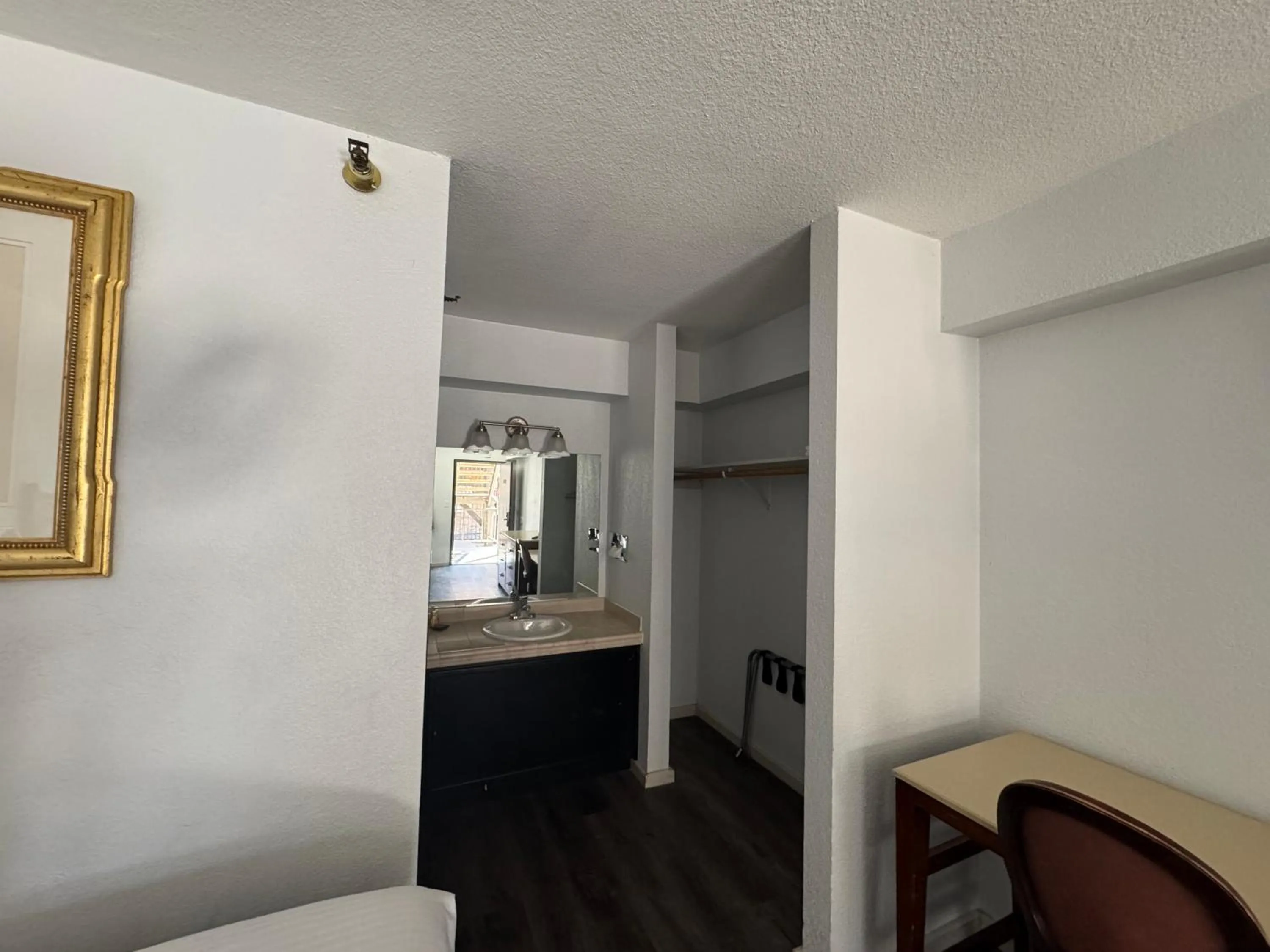 Bathroom in The New Pioneer