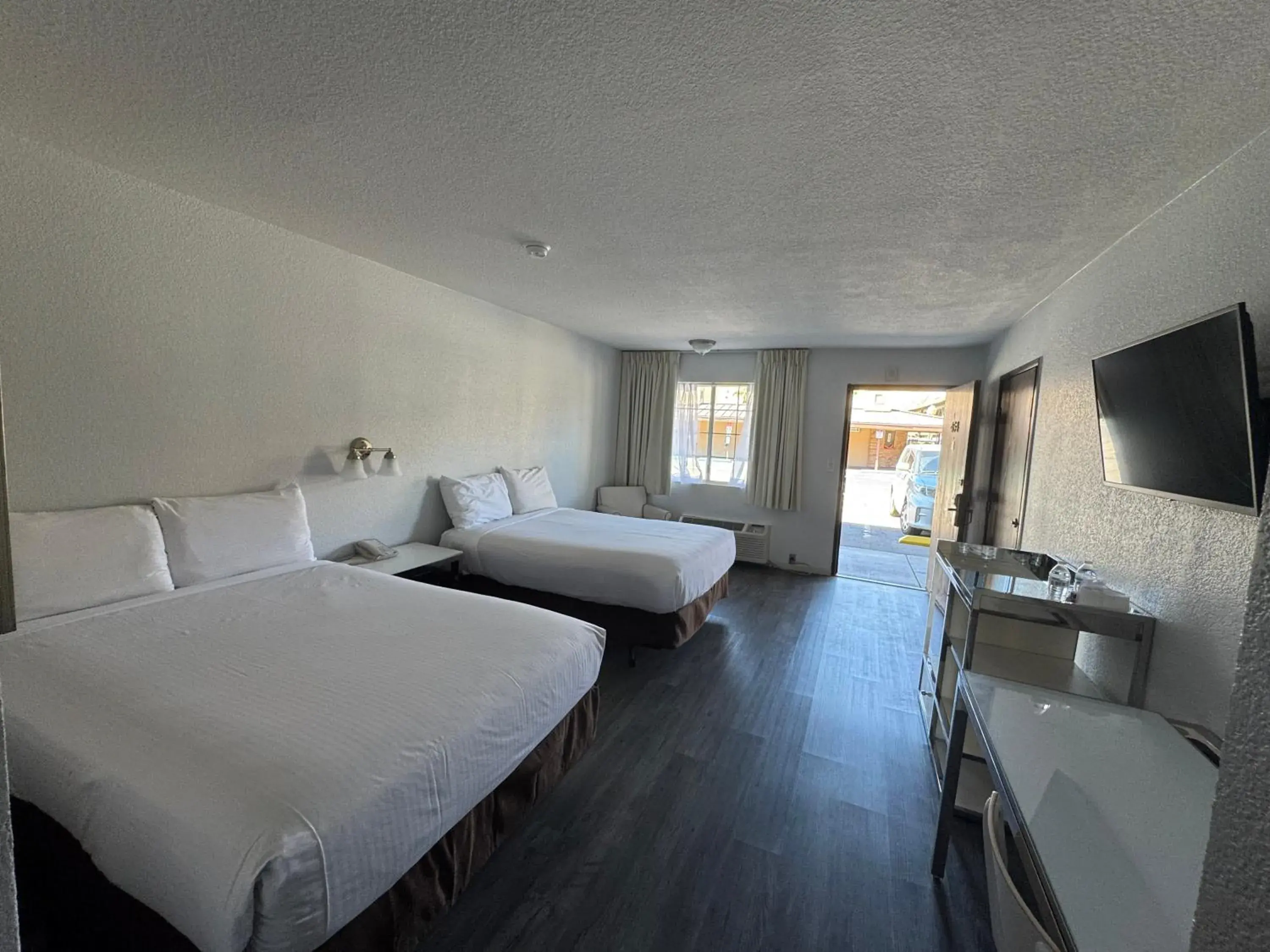 Bedroom, Bed in The New Pioneer Bedroom, Bed in The New Pioneer