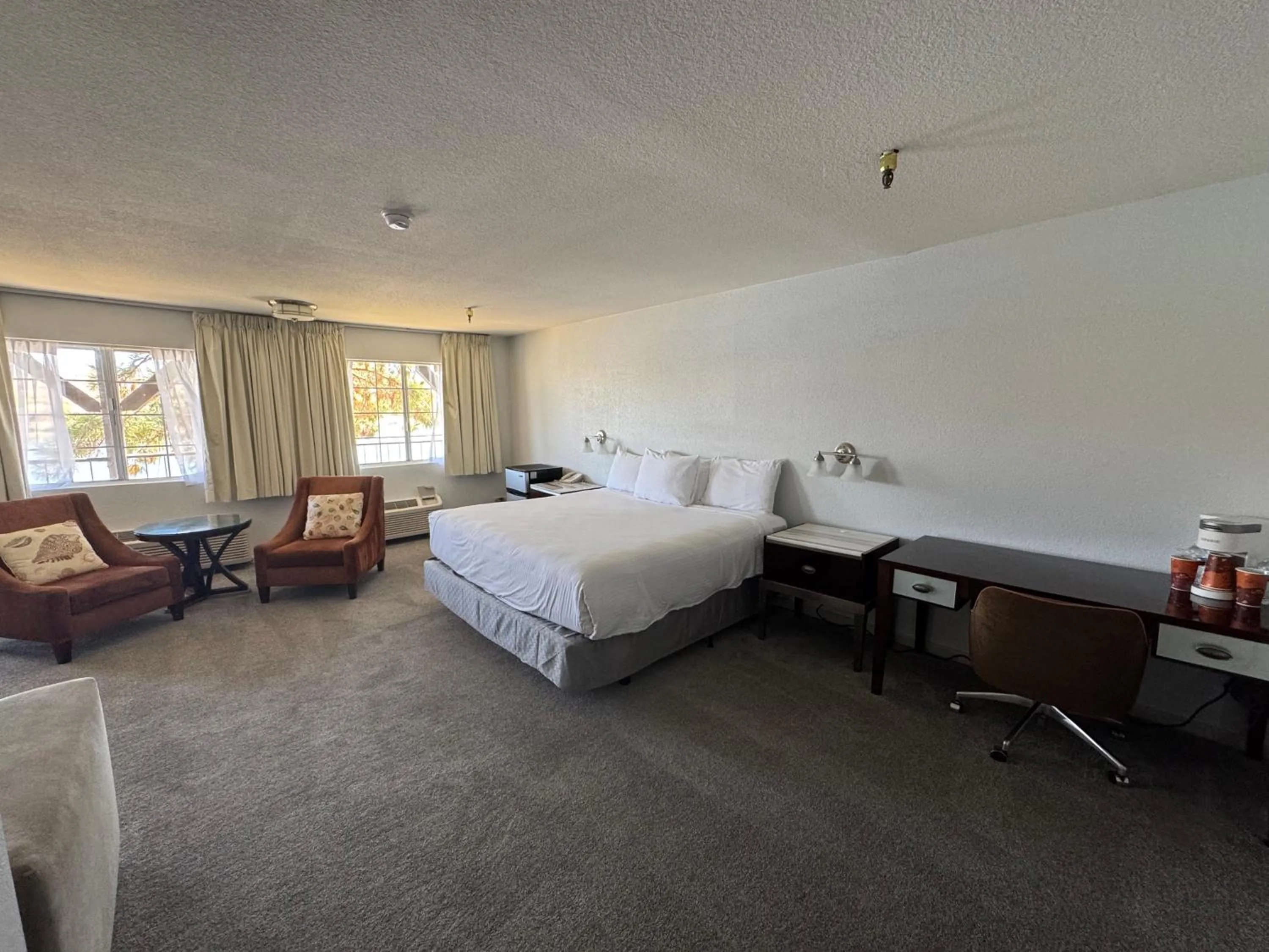 Bed in The New Pioneer