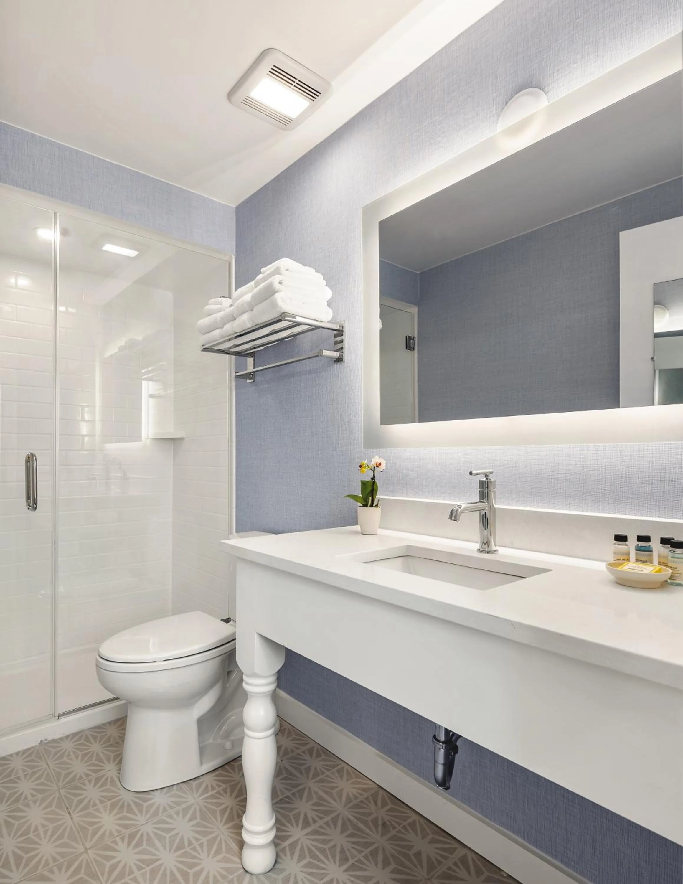 Bathroom in Nantucket Inn