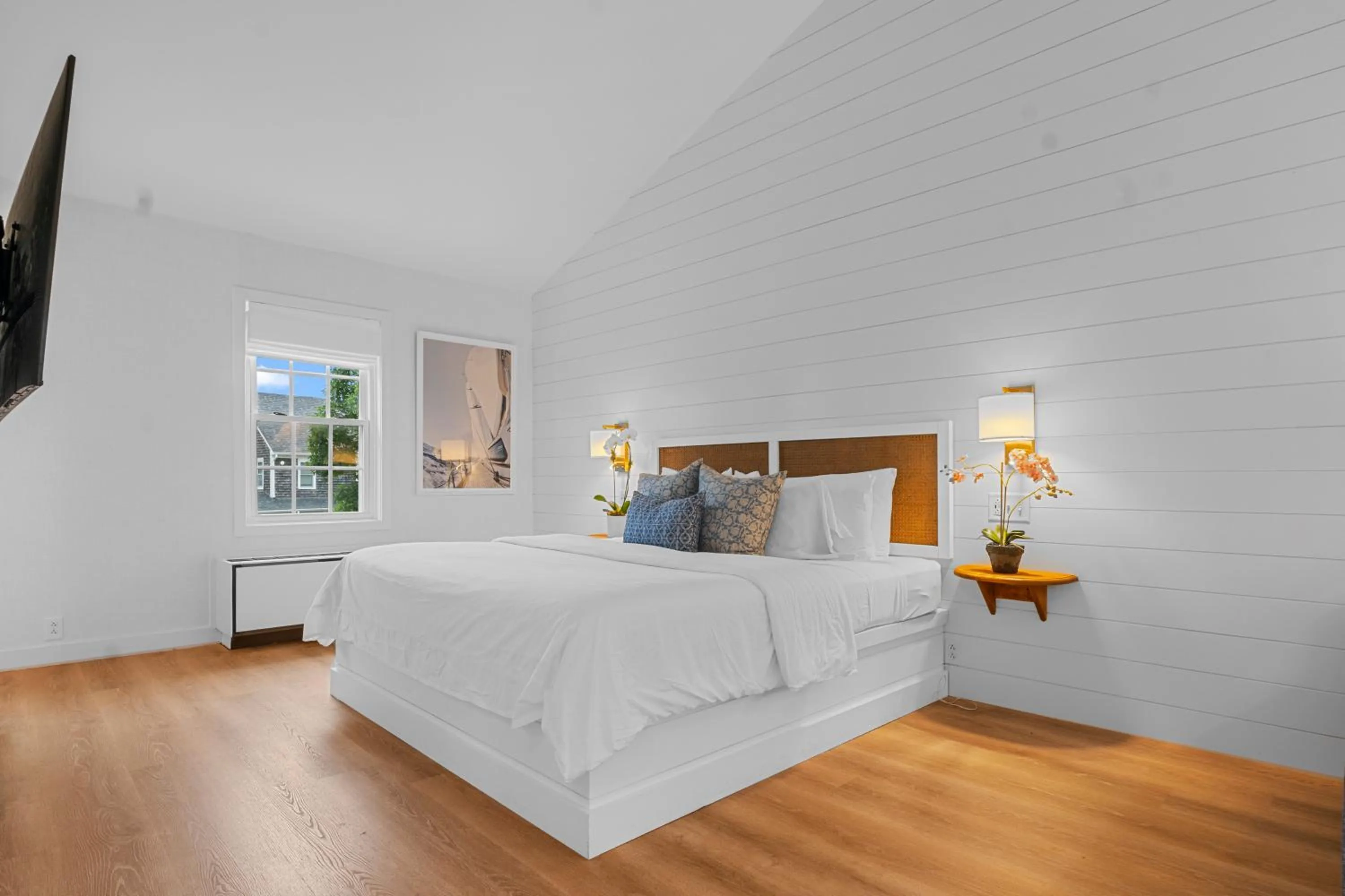 Bedroom, Bed in Nantucket Inn