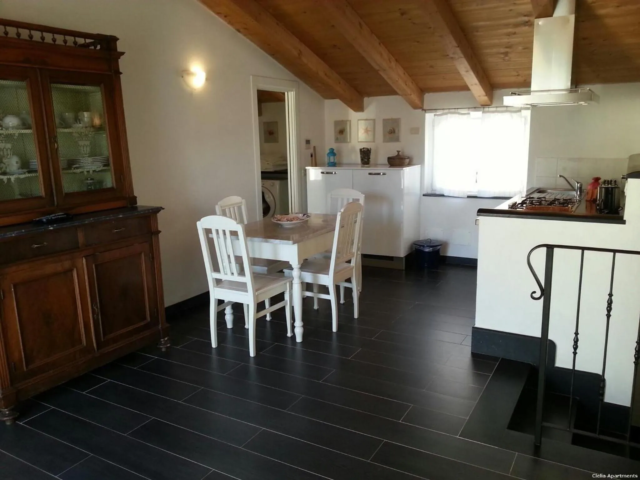 Communal kitchen in Clelia Apartments - Deiva Marina