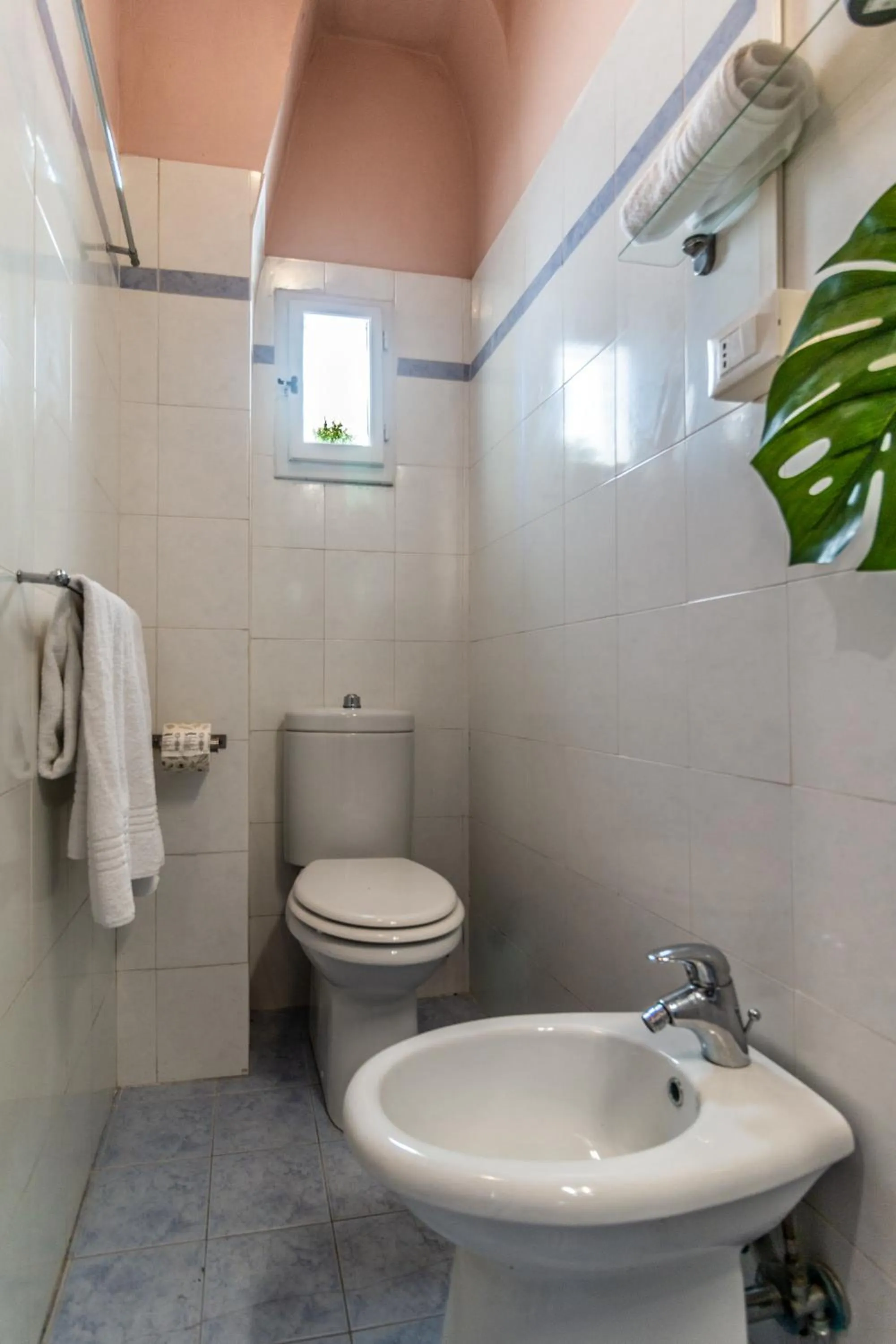 Bathroom in Wine Apartments Florence Ansonica