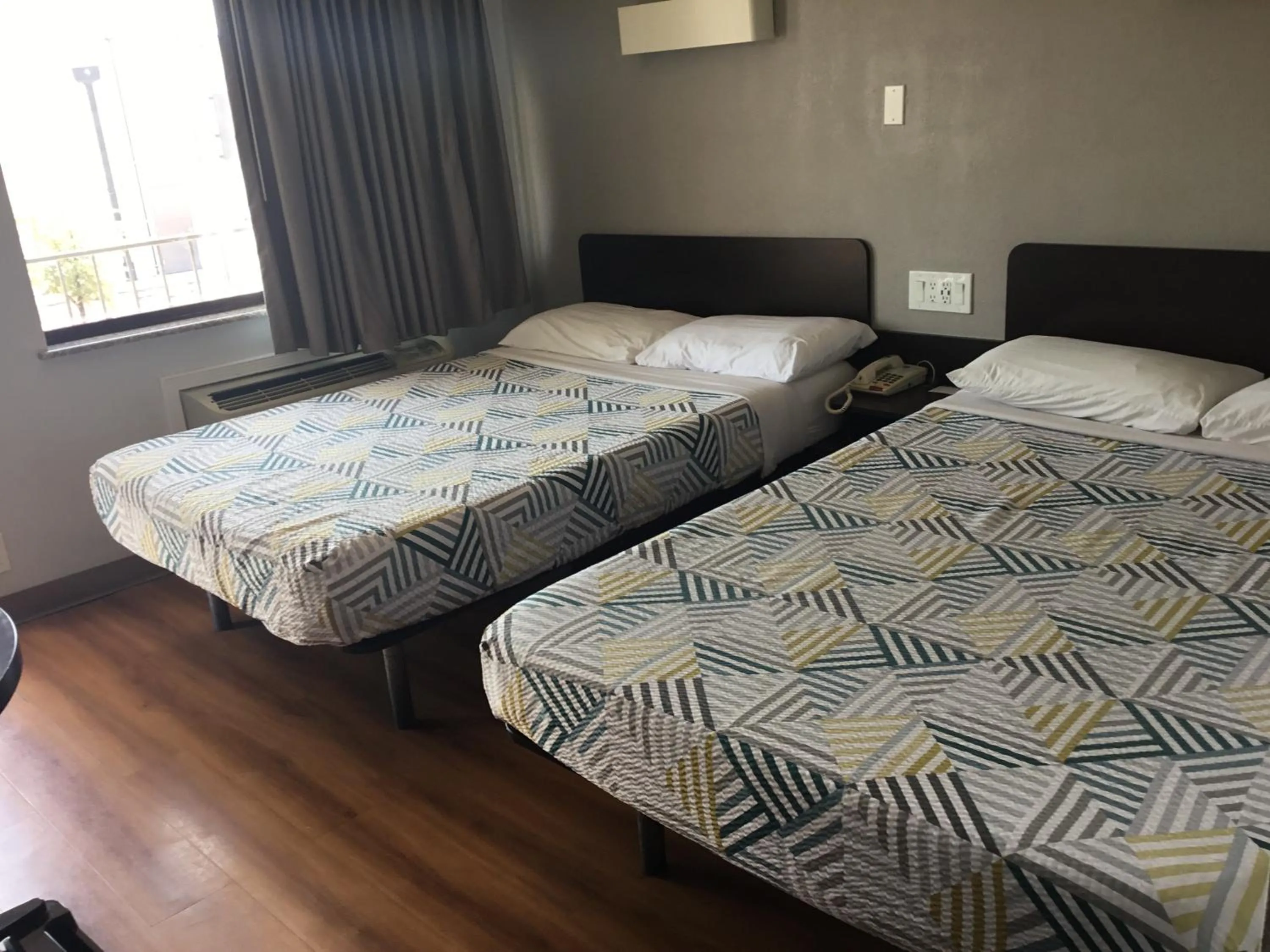 Bed in Motel 6-El Paso, TX - West