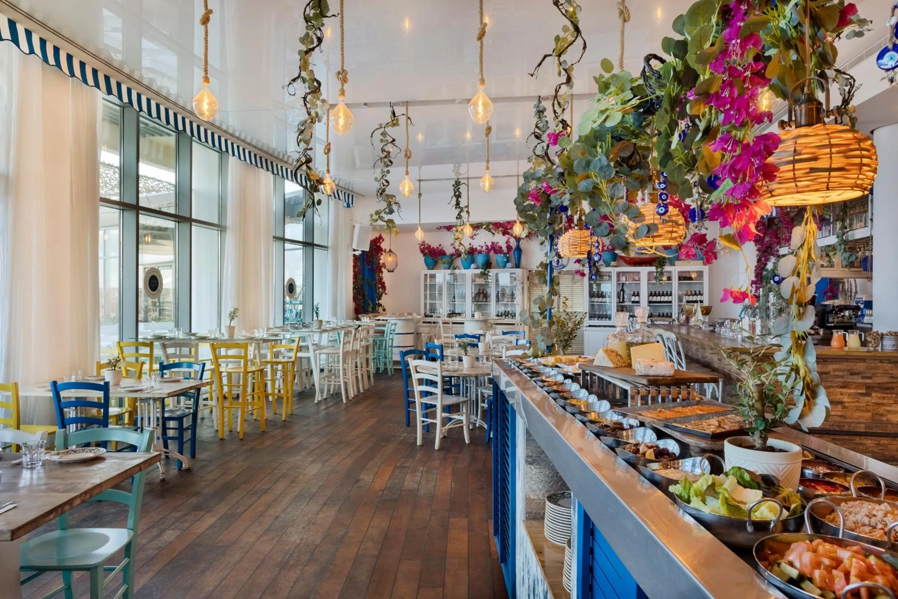Restaurant/places to eat in West Tel Aviv- All Suites Hotel By The Sea
